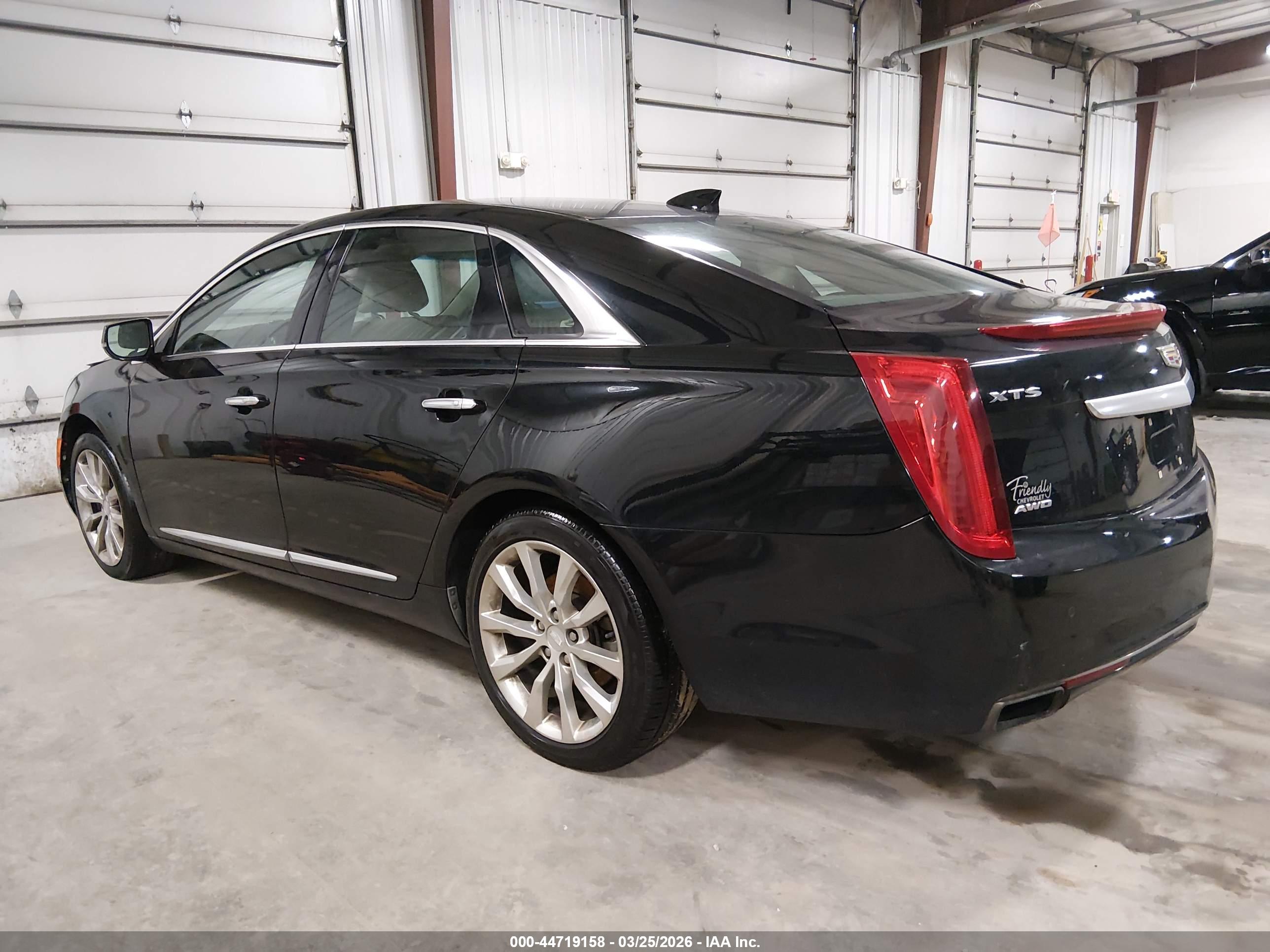 CADILLAC XTS image 3
