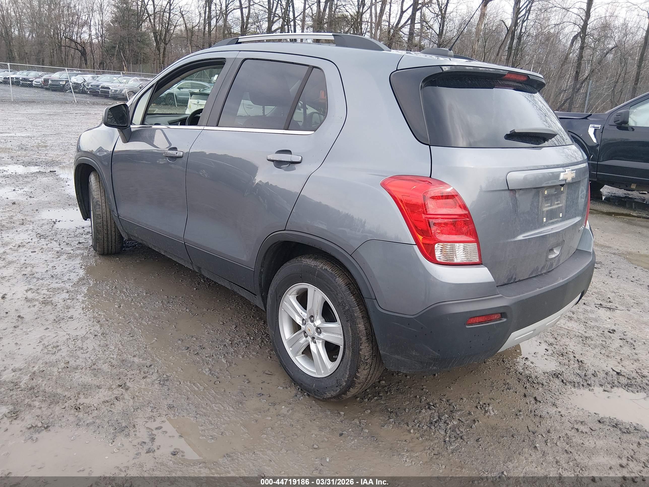 CHEVROLET TRAX image 3