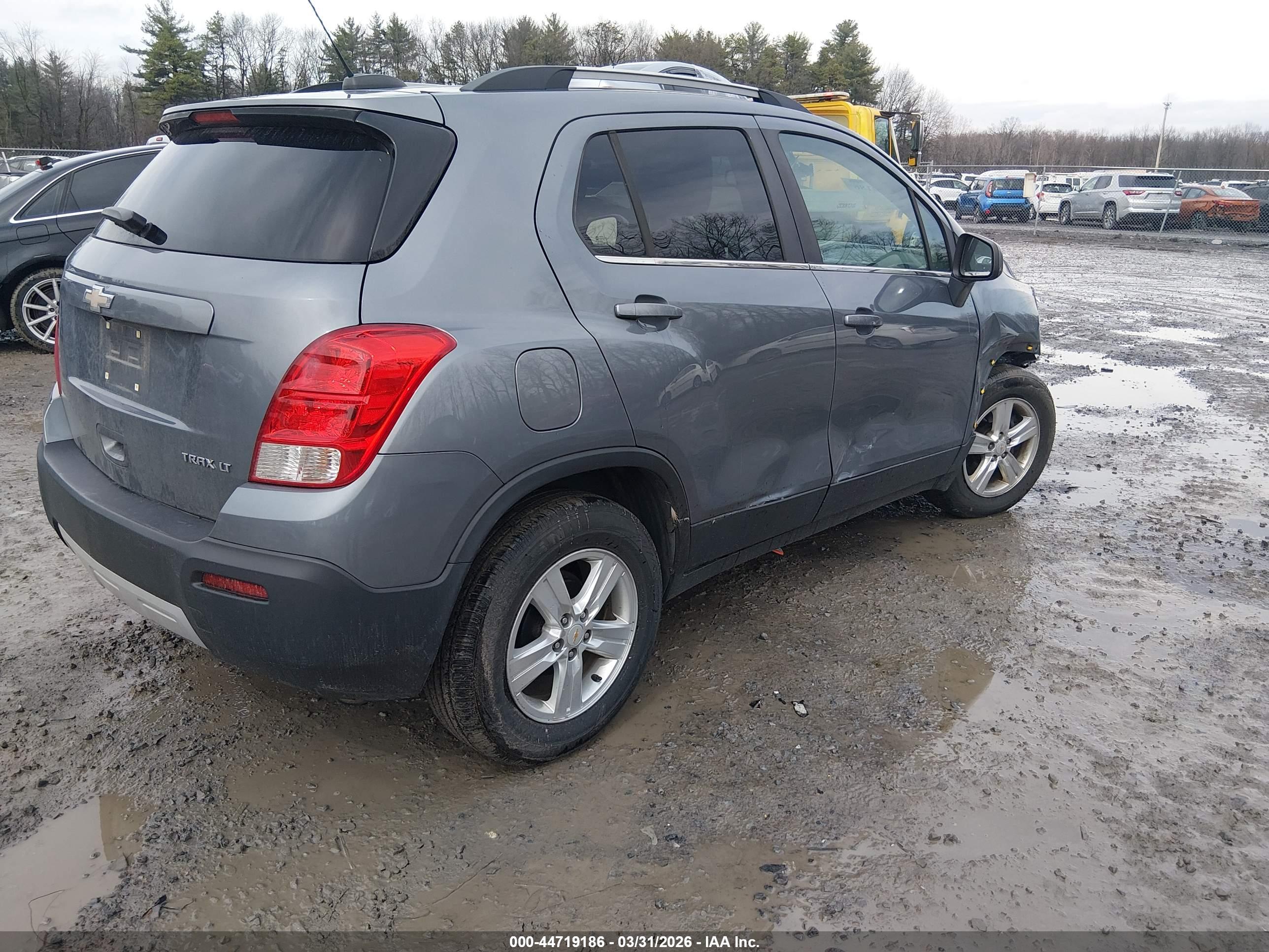 CHEVROLET TRAX image 4