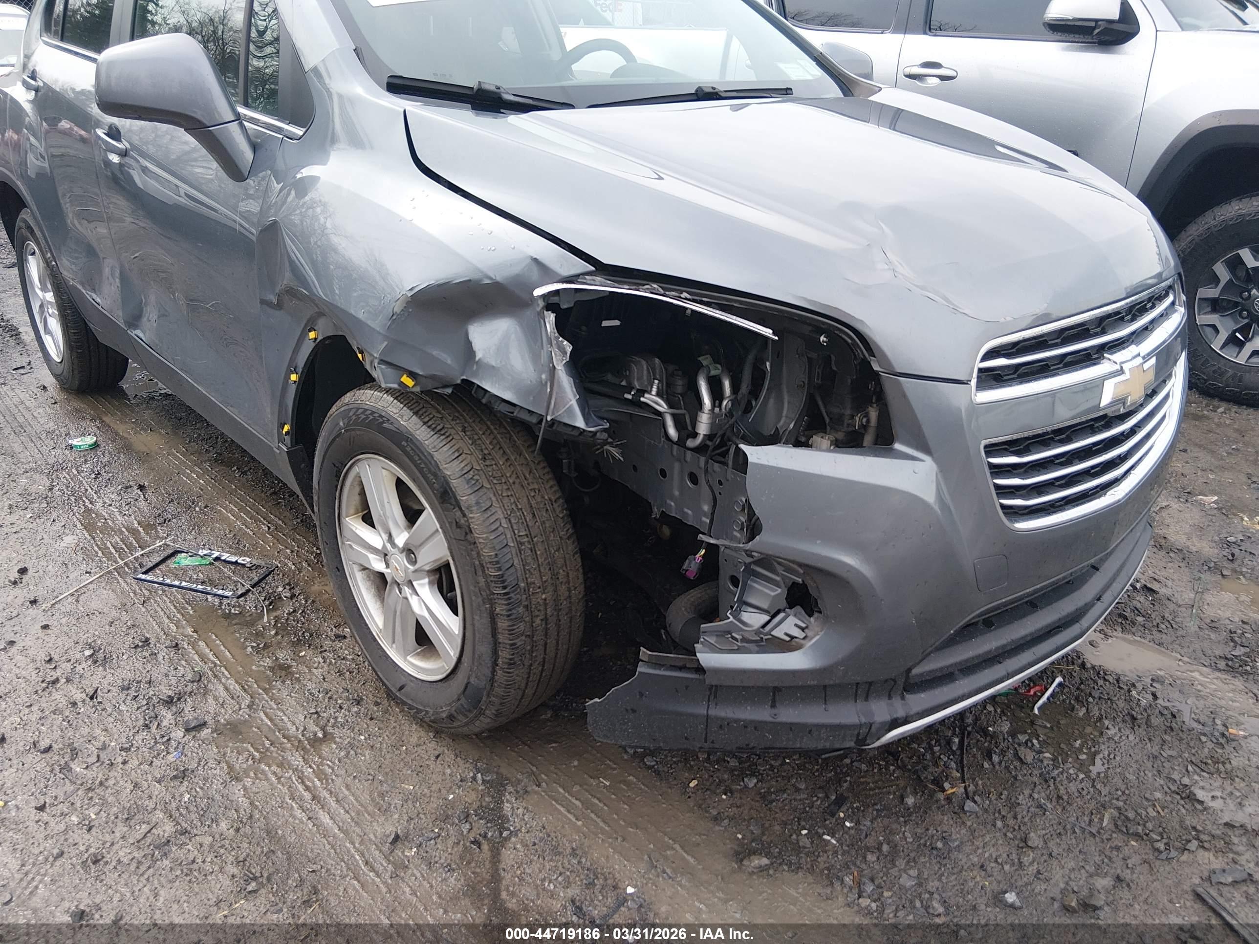 CHEVROLET TRAX image 6