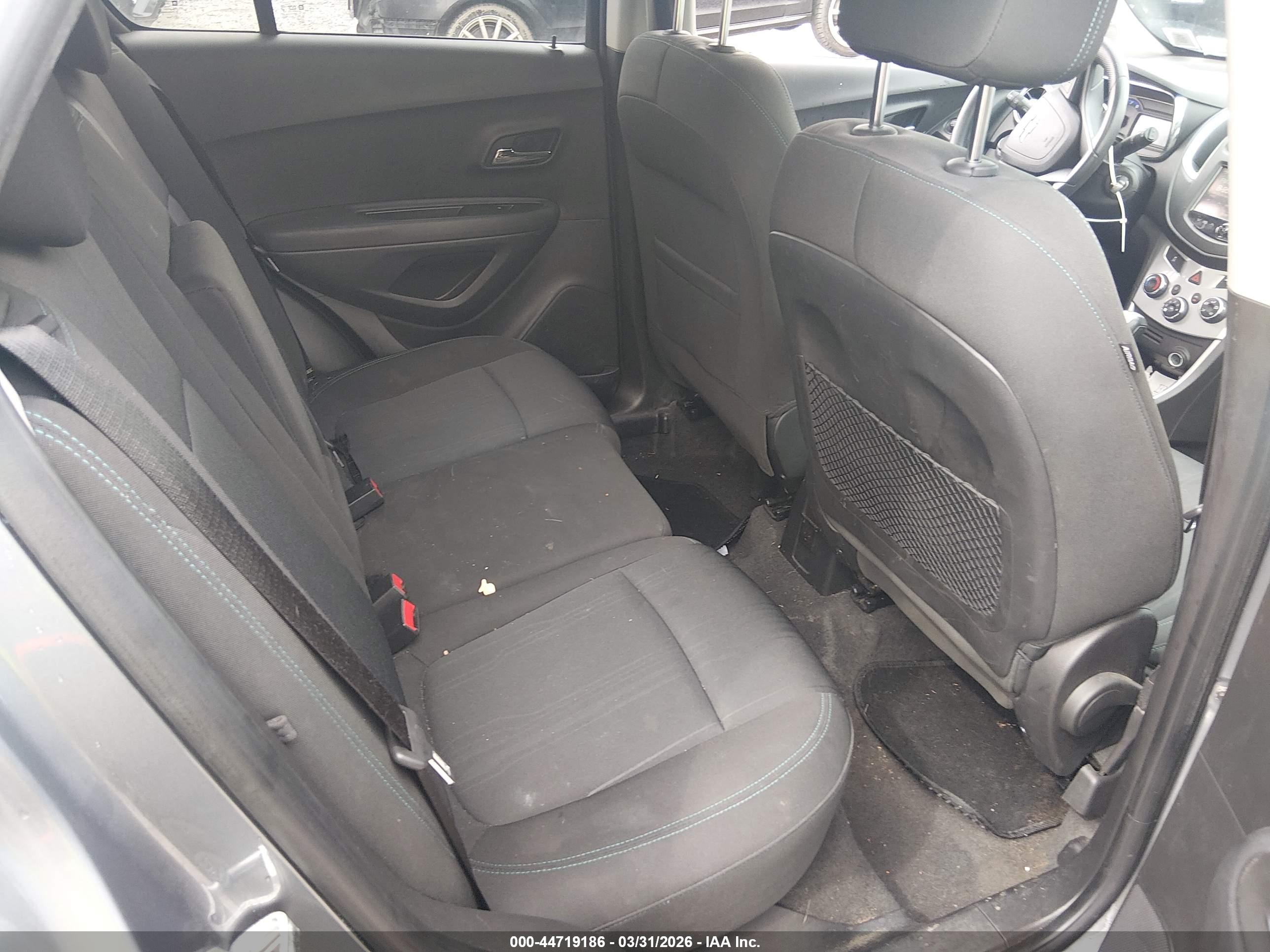 CHEVROLET TRAX image 8
