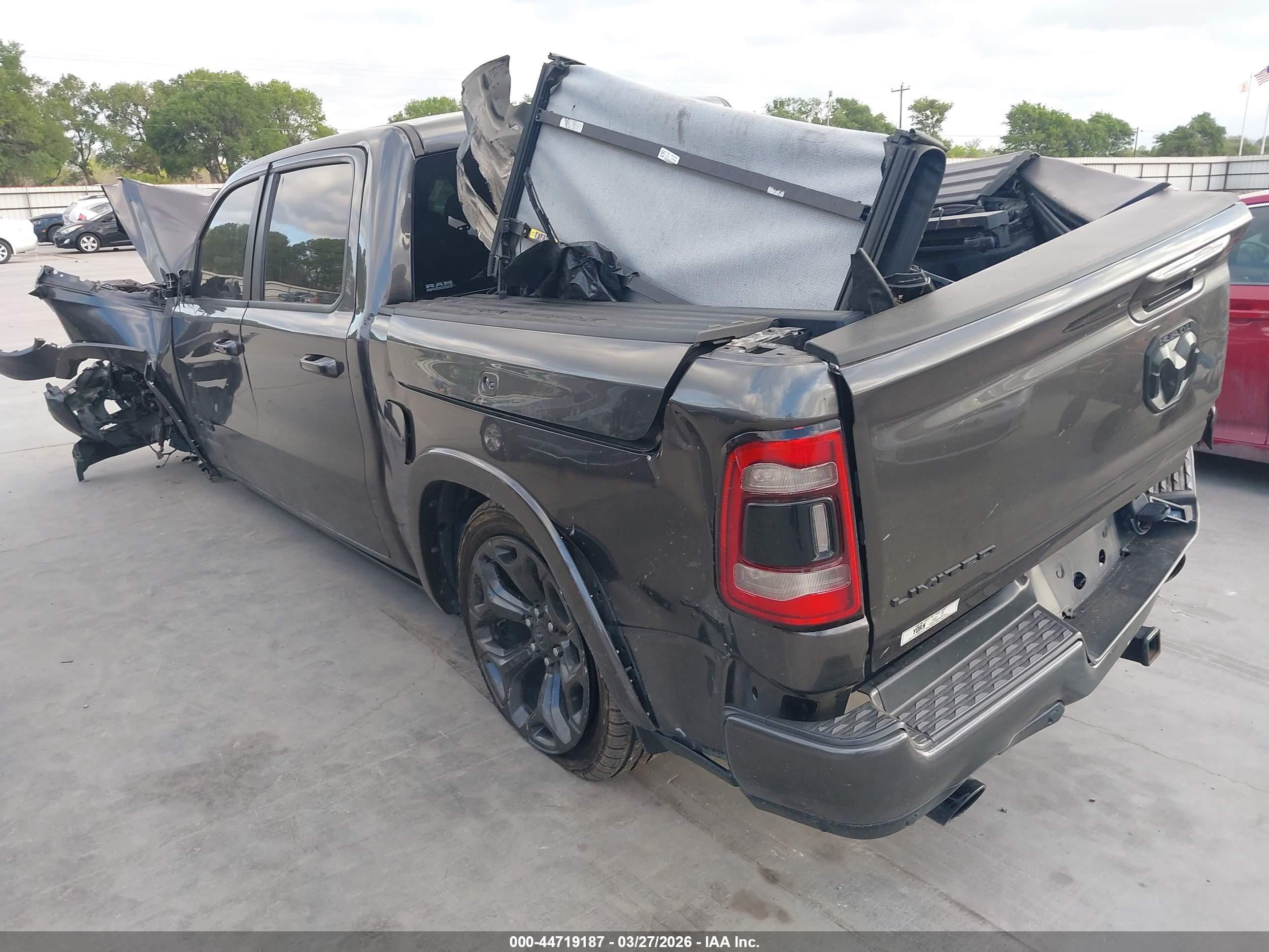 RAM 1500 image 3