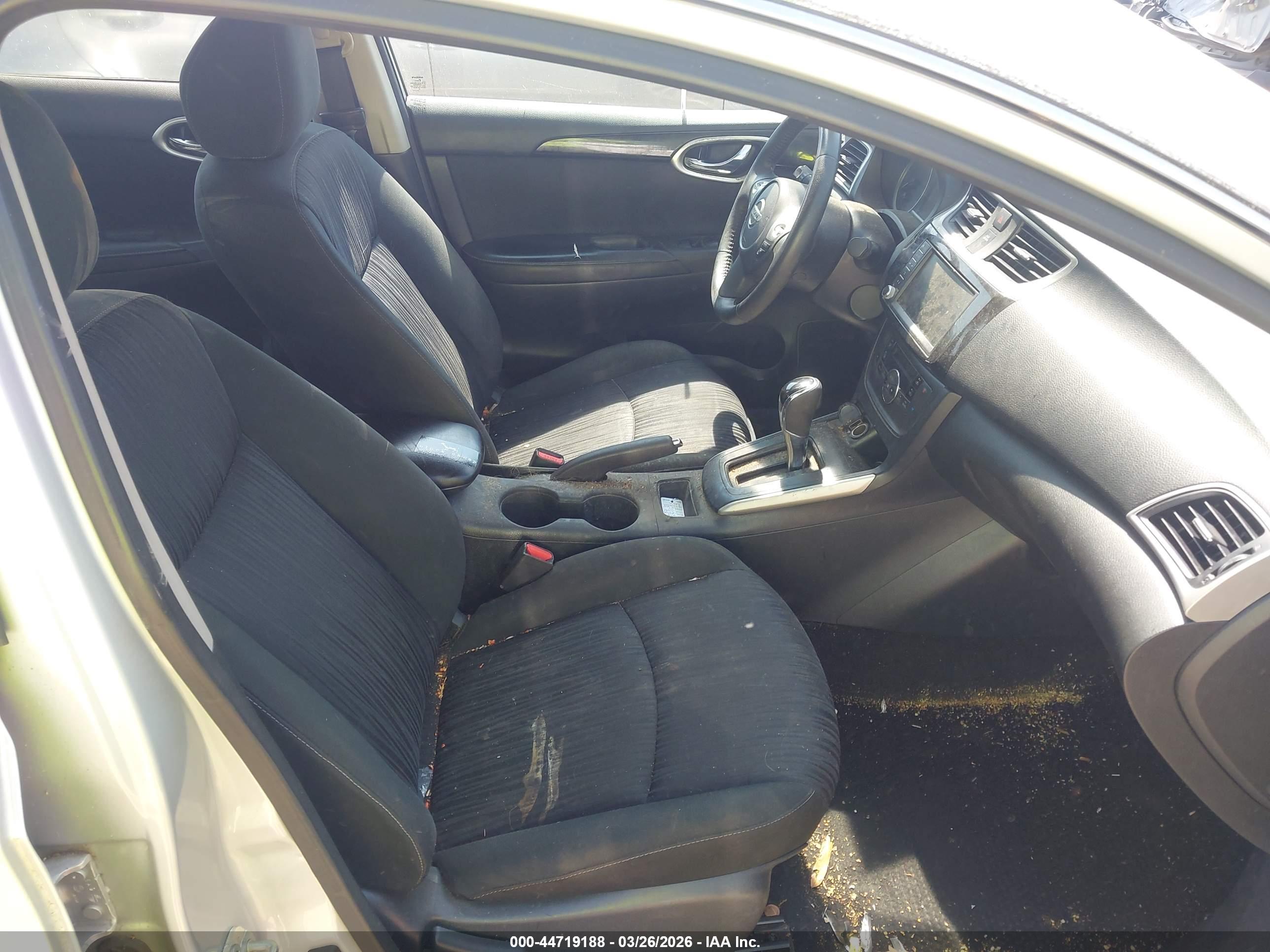 NISSAN SENTRA image 5