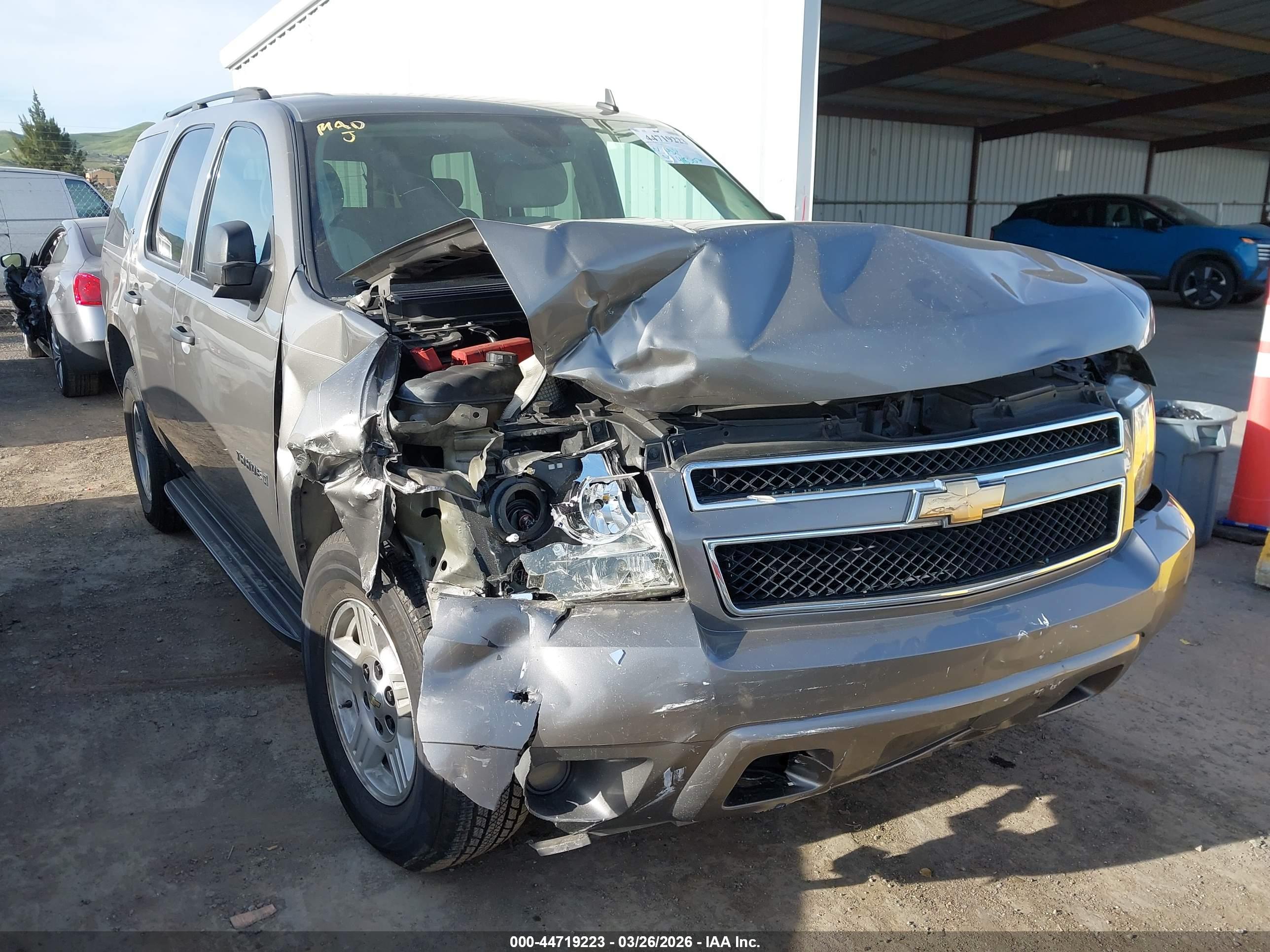 CHEVROLET TAHOE image 6