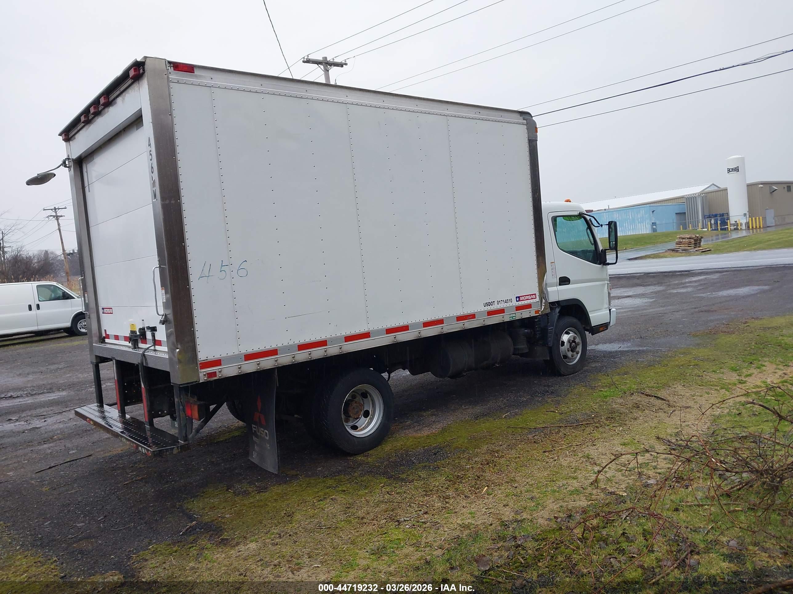 MITSUBISHI FUSO image 4