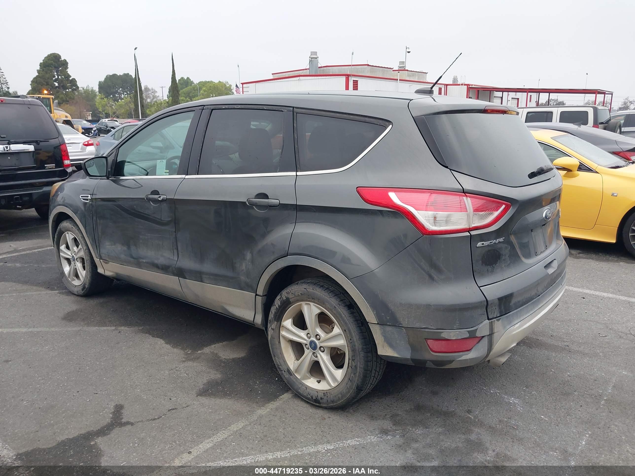 FORD ESCAPE image 6