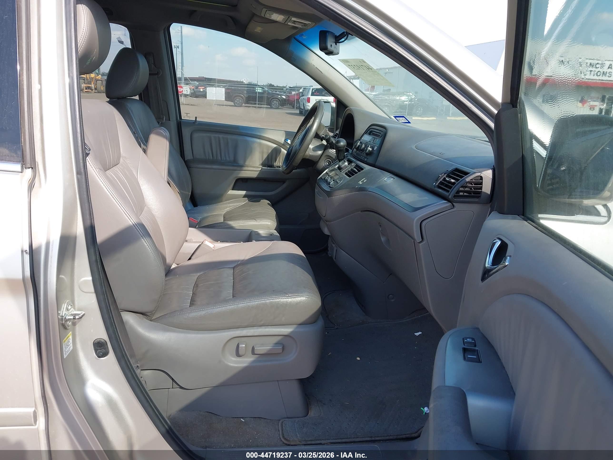 HONDA ODYSSEY image 5