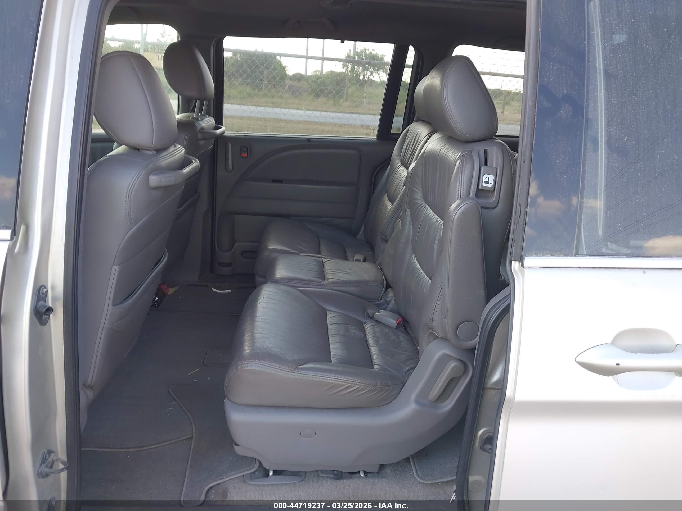 HONDA ODYSSEY image 8