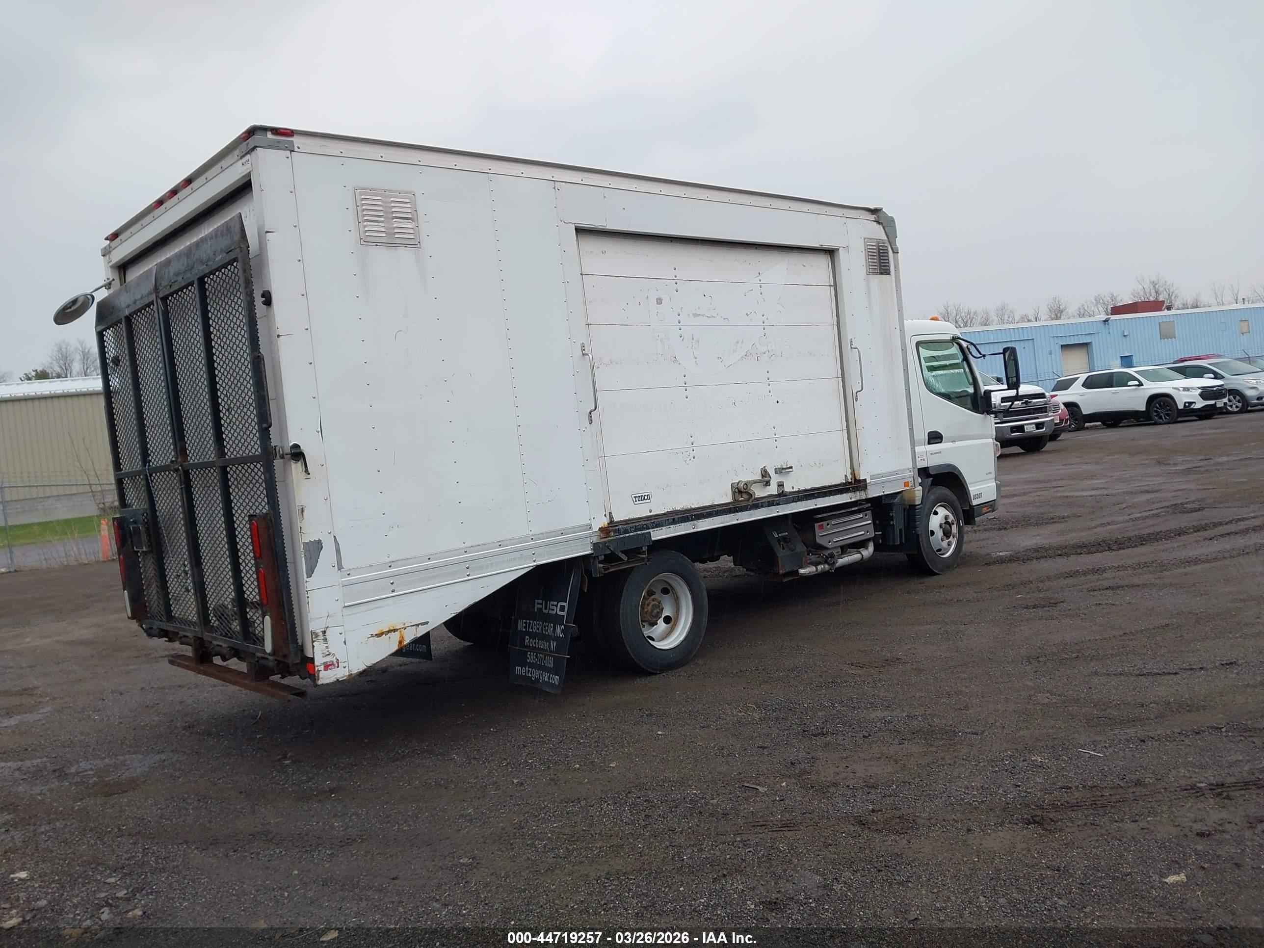 MITSUBISHI FUSO image 4