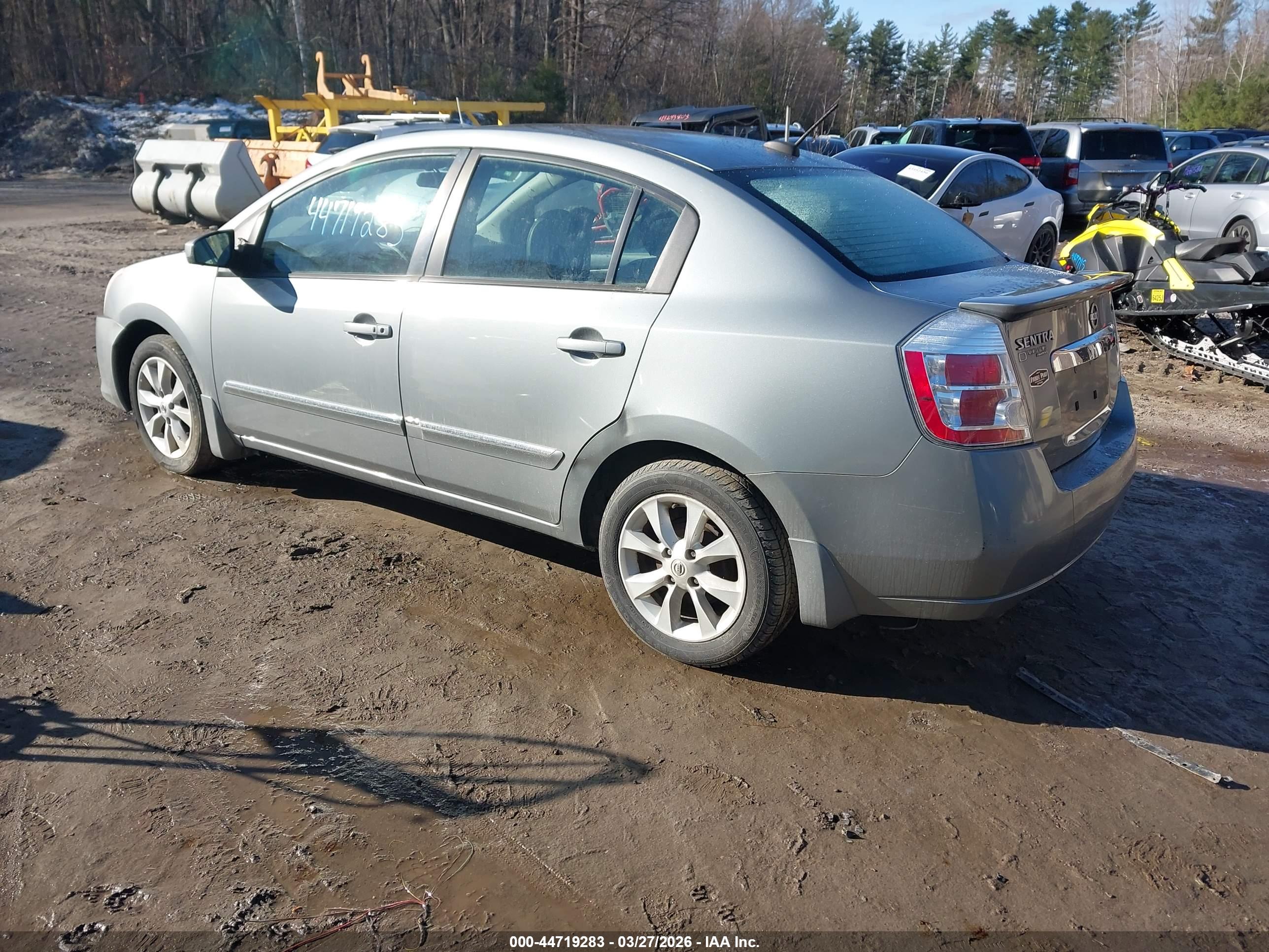 NISSAN SENTRA image 3