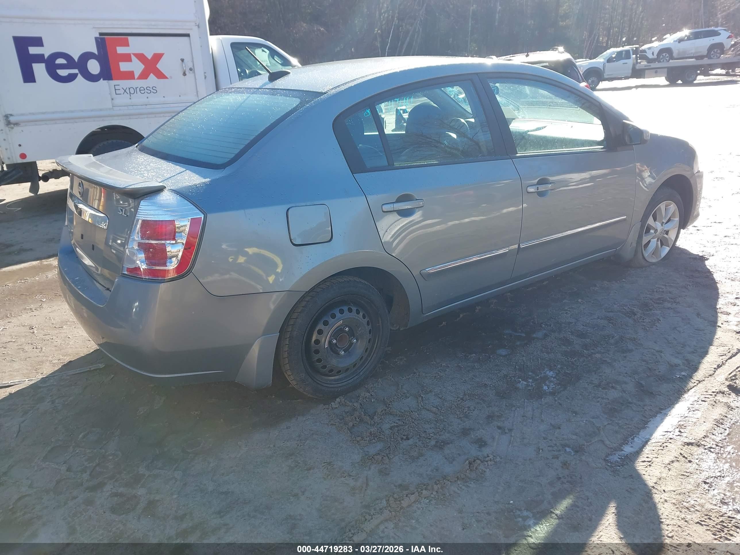 NISSAN SENTRA image 4