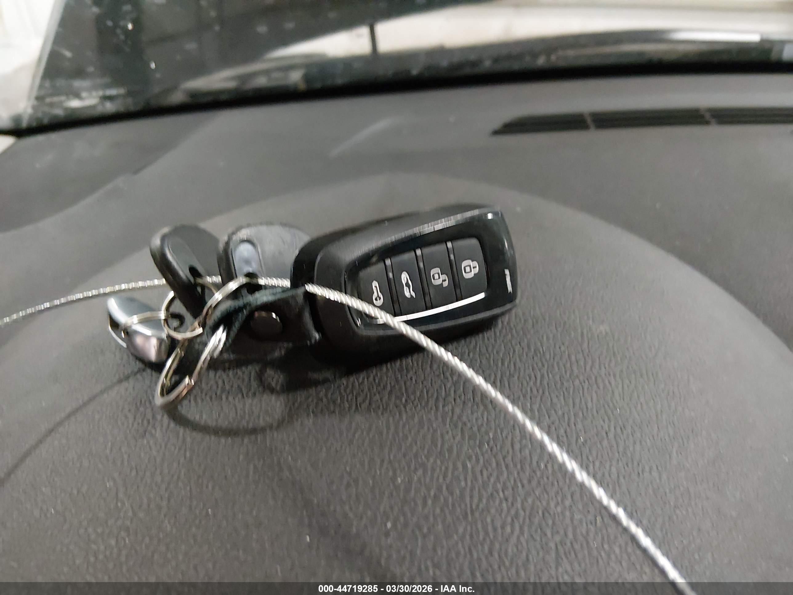 CADILLAC CTS image 11