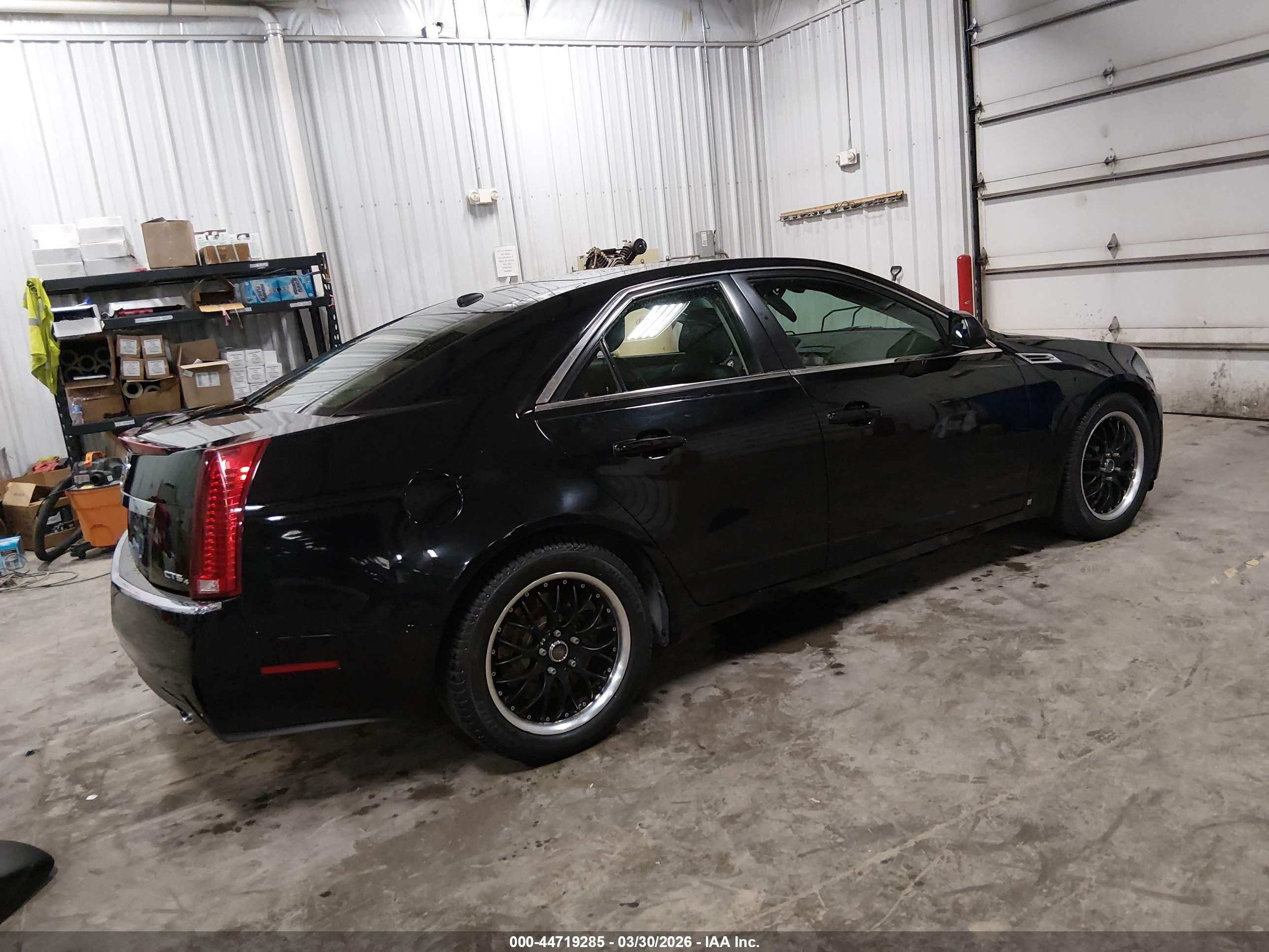 CADILLAC CTS image 4