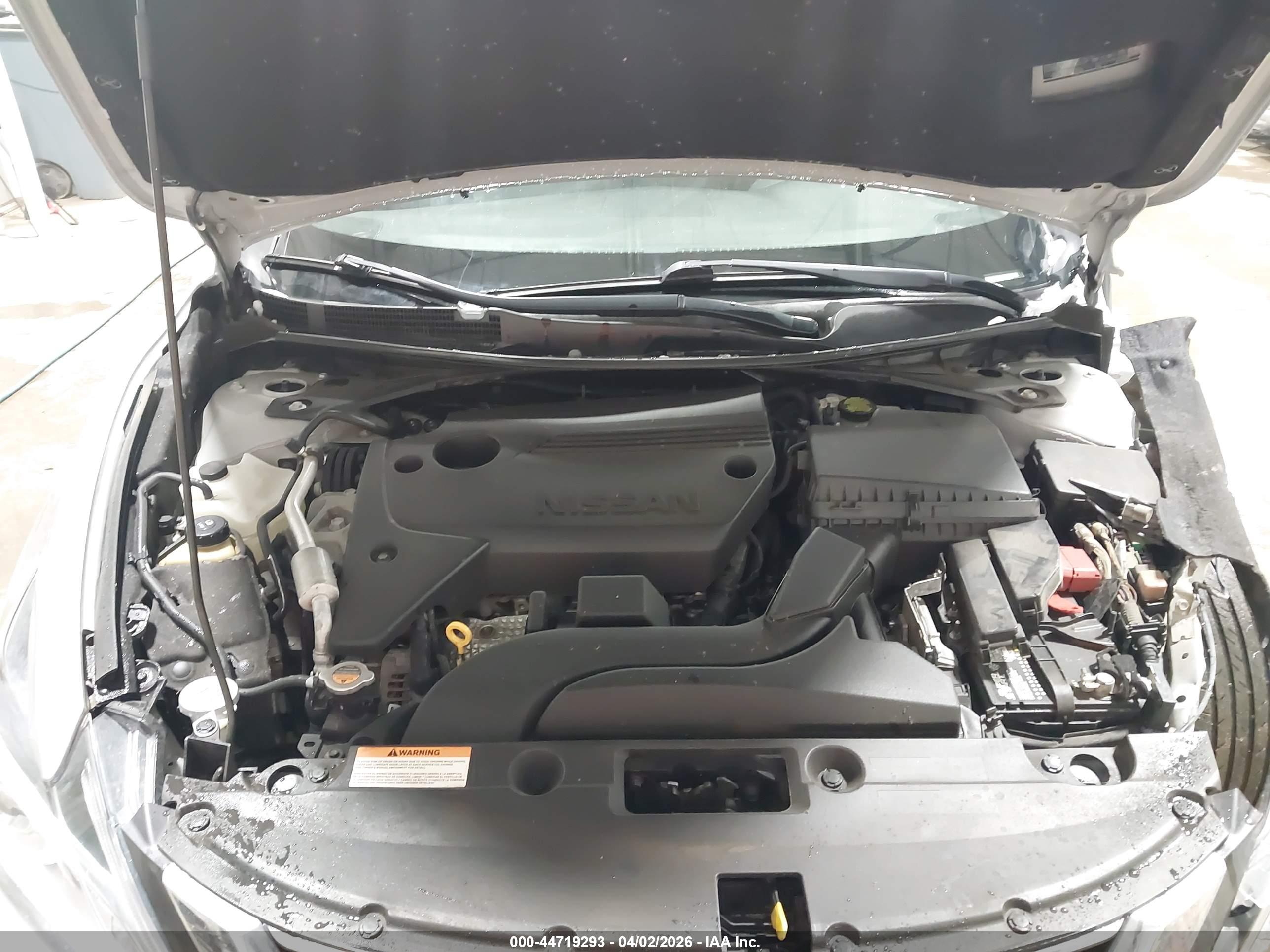 NISSAN ALTIMA image 10