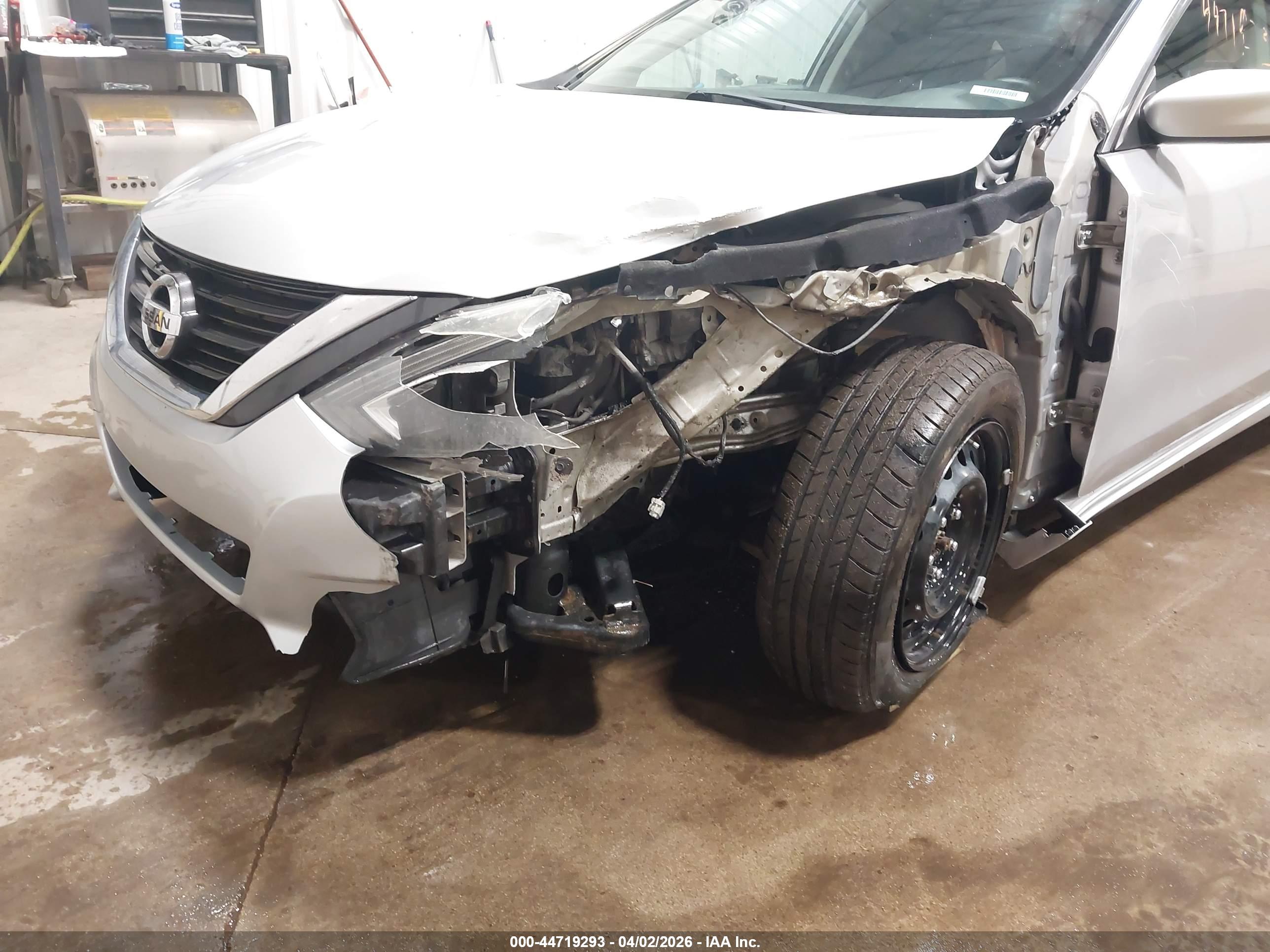 NISSAN ALTIMA image 6