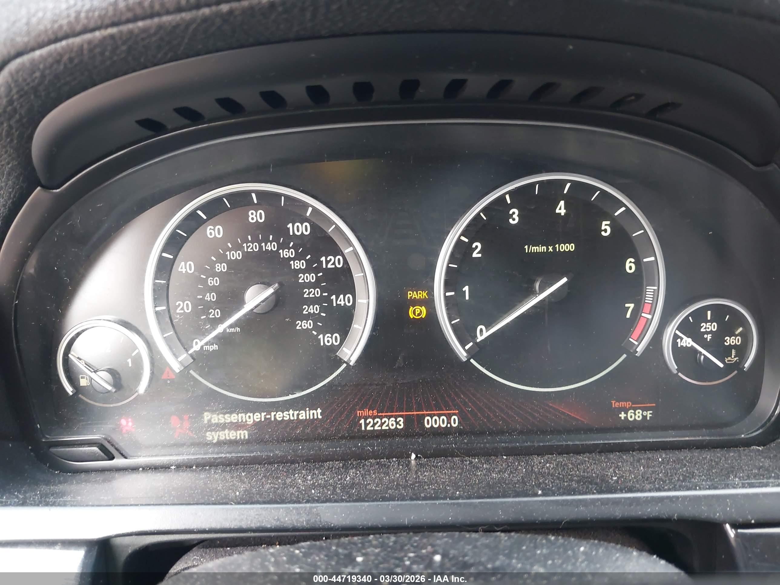 BMW 750LI image 7
