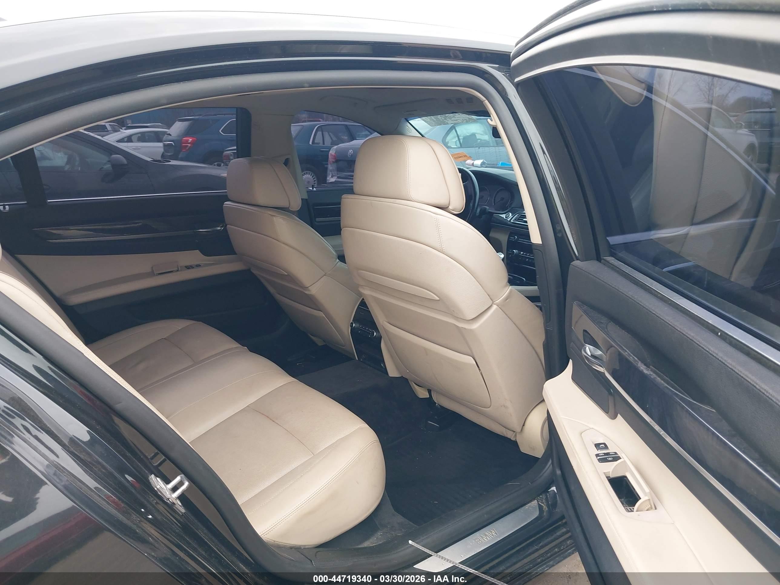 BMW 750LI image 8