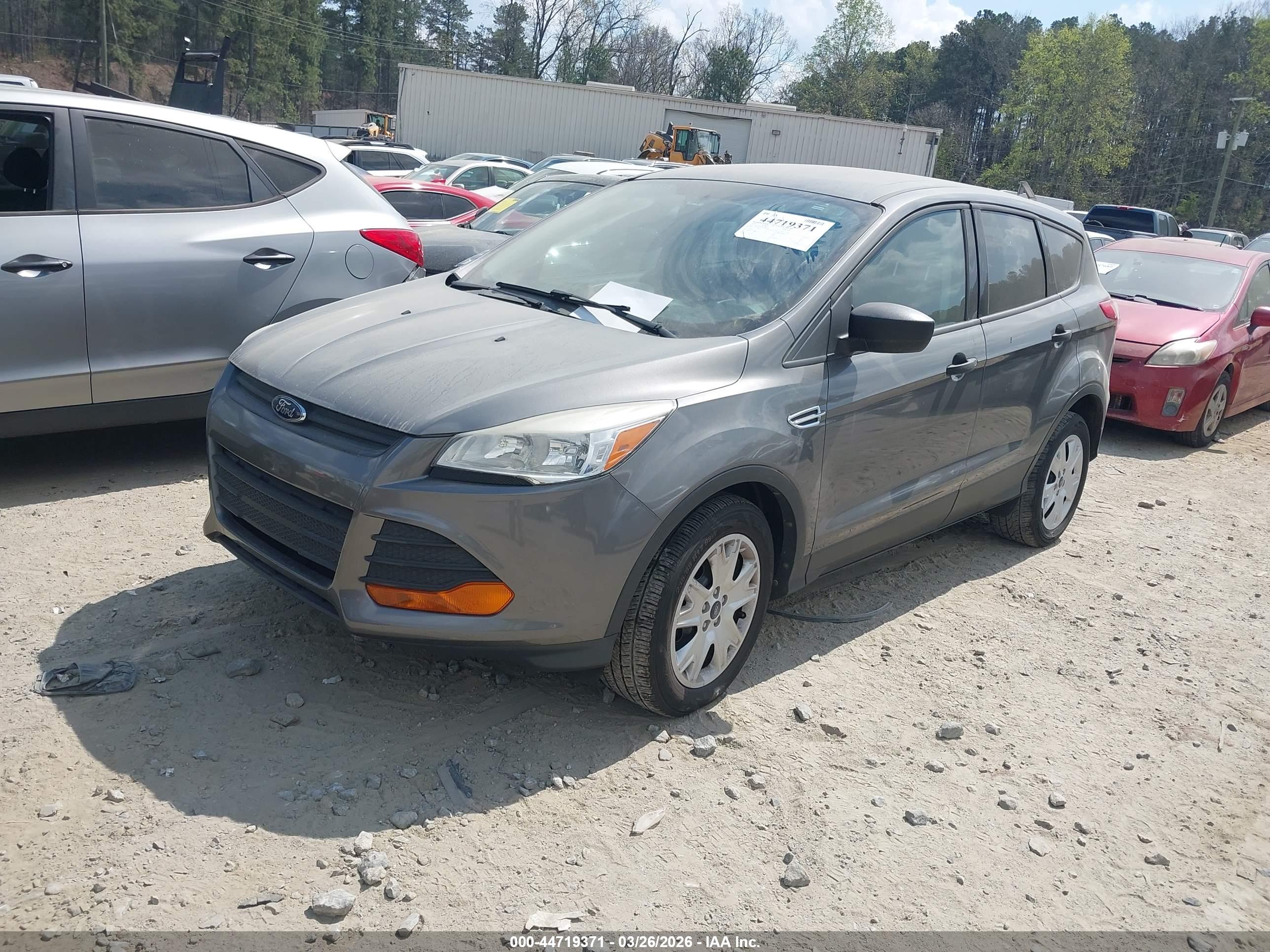 FORD ESCAPE image 2