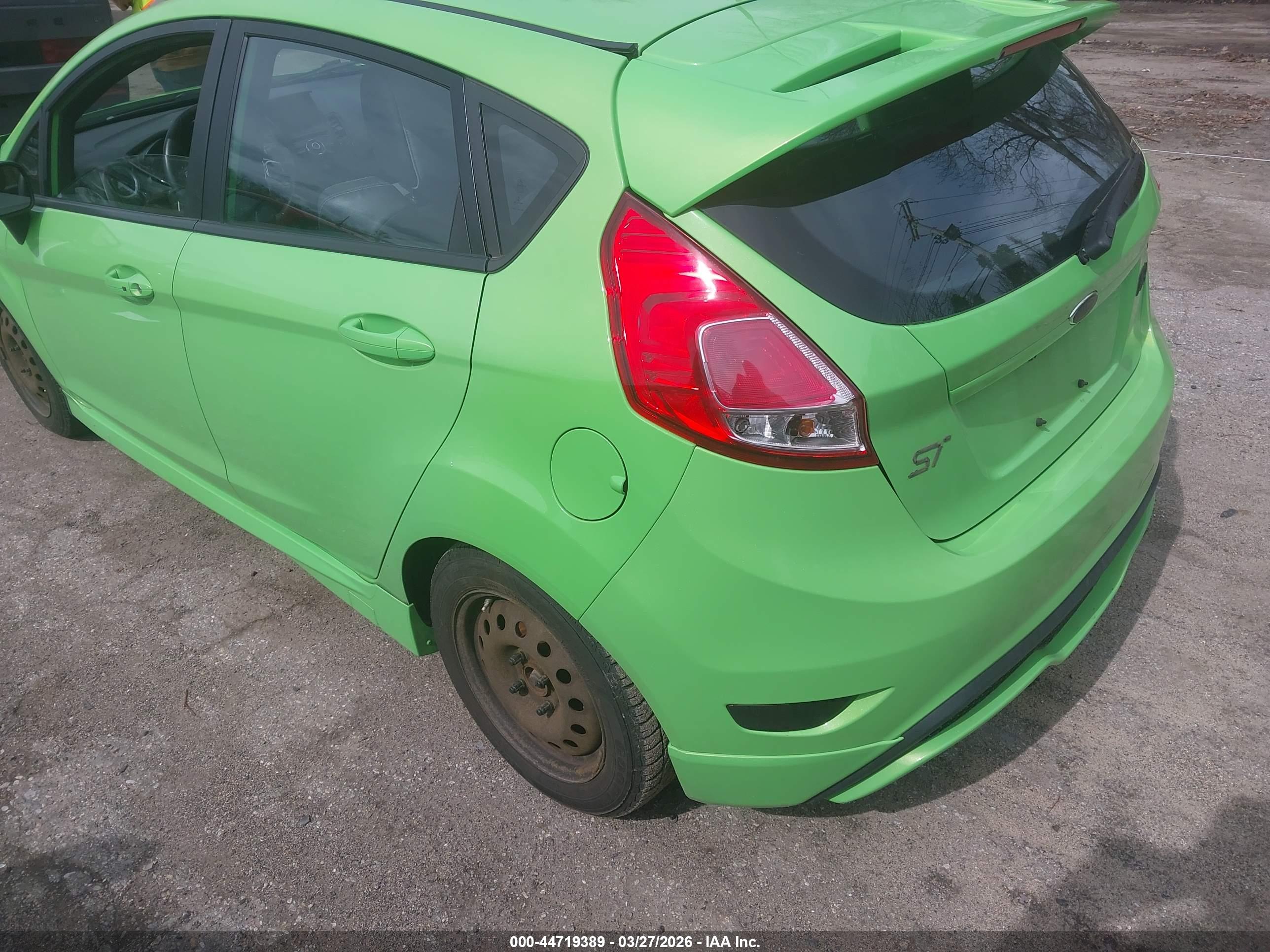 FORD FIESTA image 3