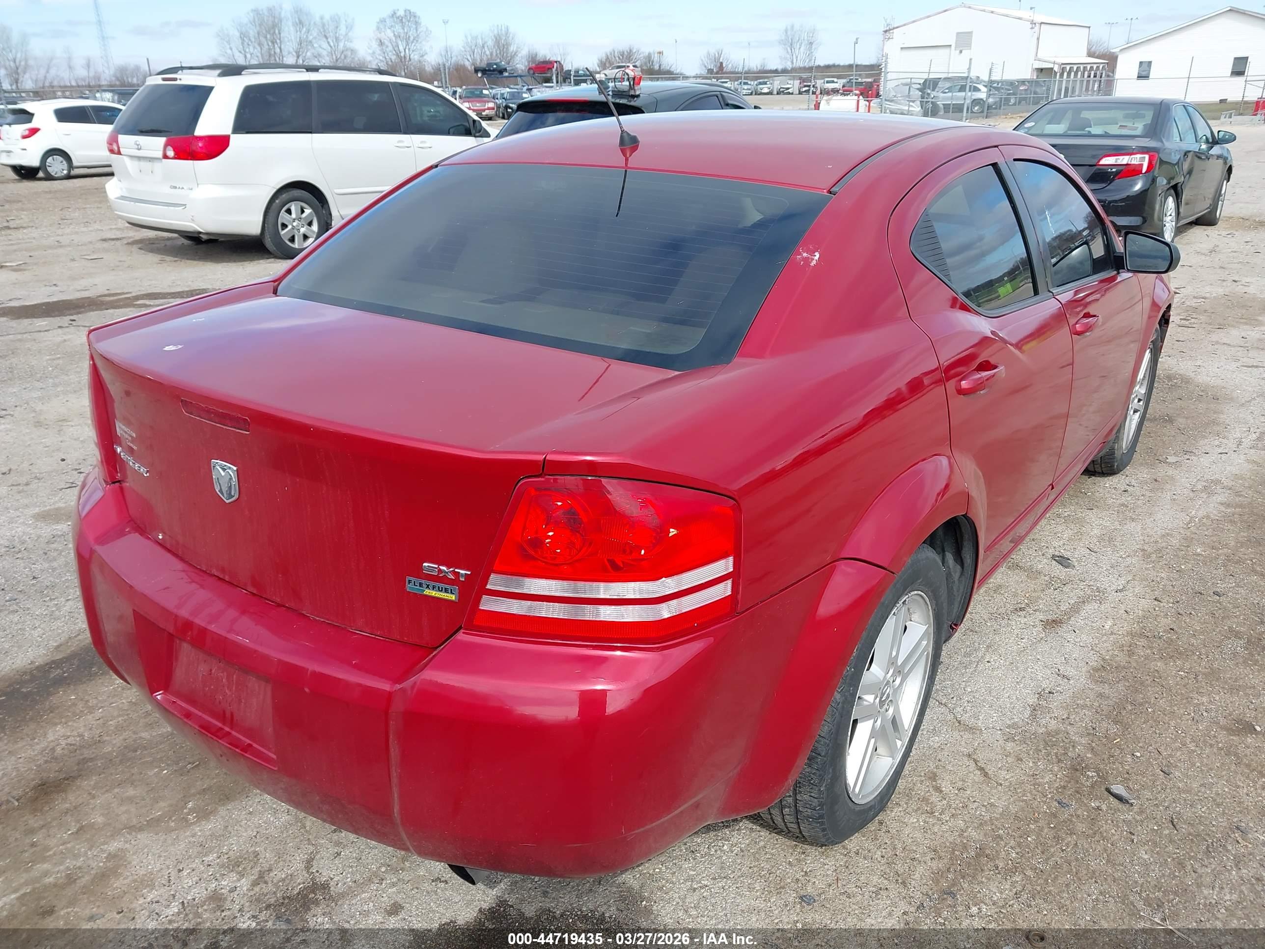 DODGE AVENGER image 4