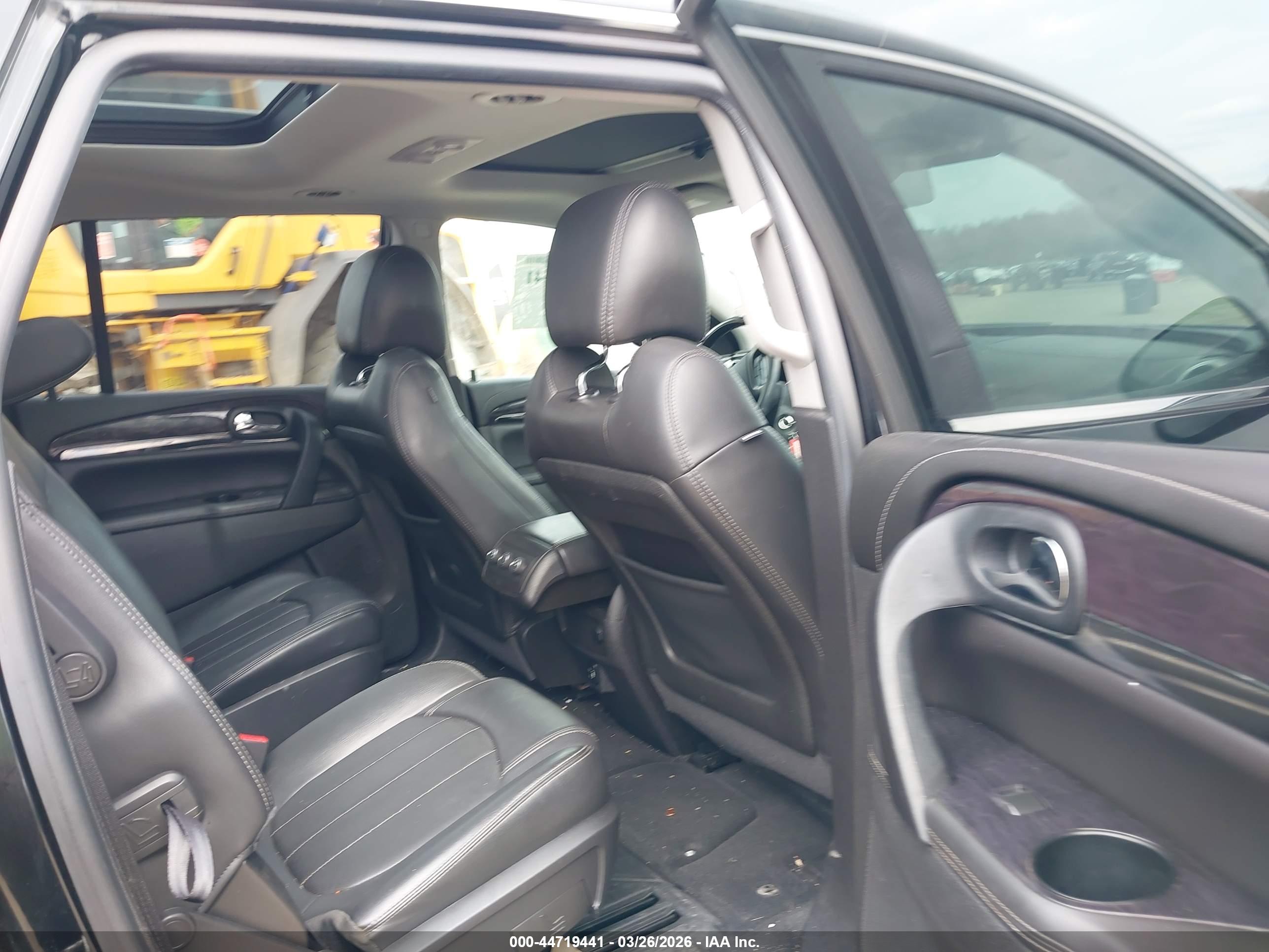 BUICK ENCLAVE image 8
