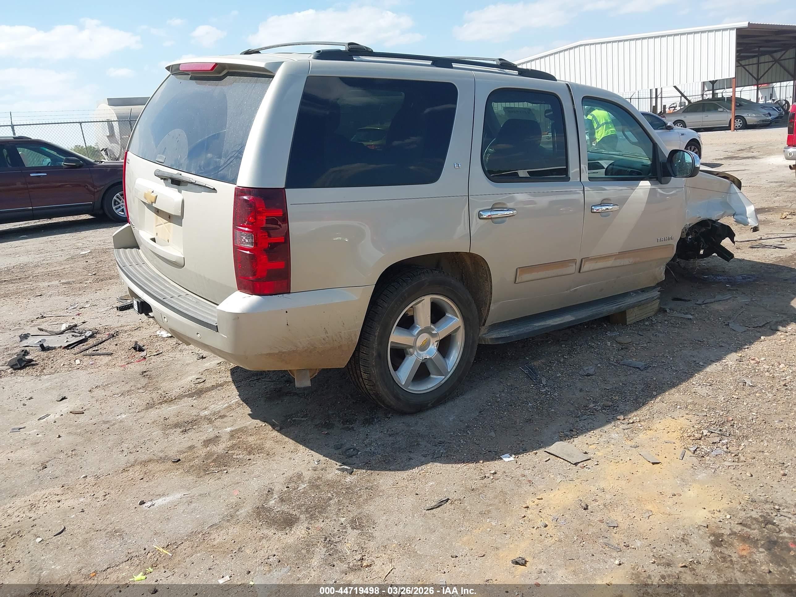 CHEVROLET TAHOE image 4
