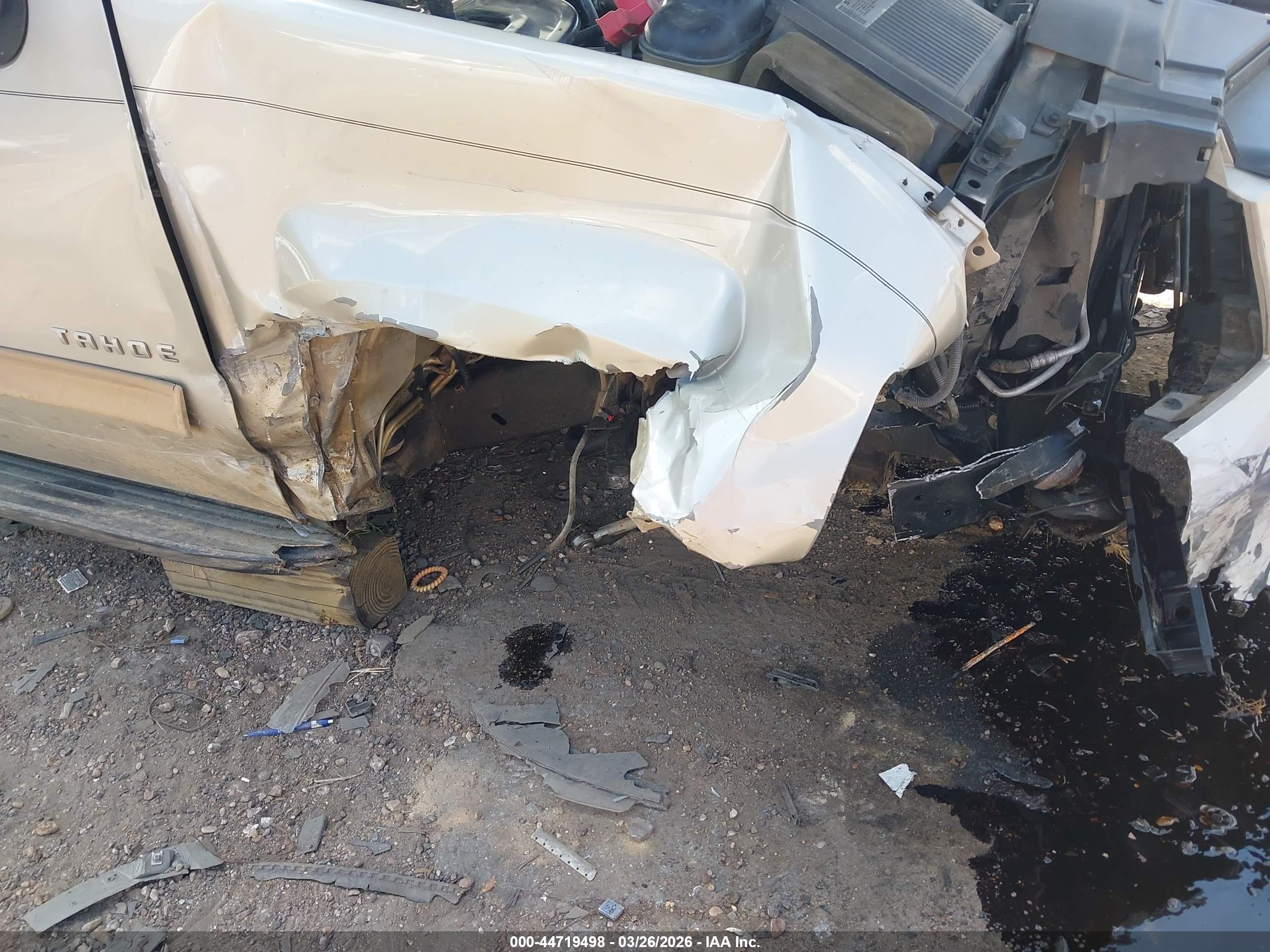 CHEVROLET TAHOE image 6