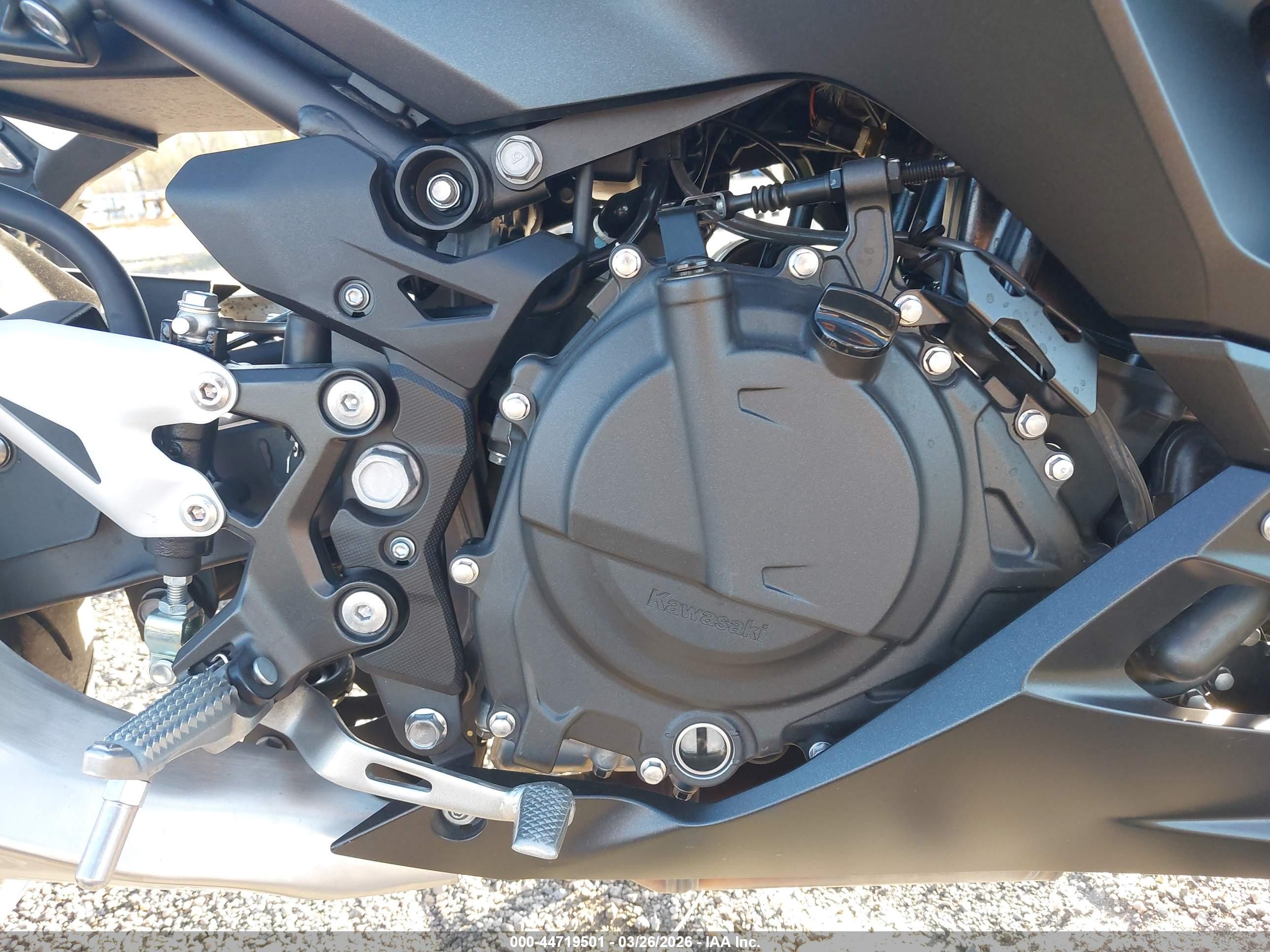 KAWASAKI EX500 image 8