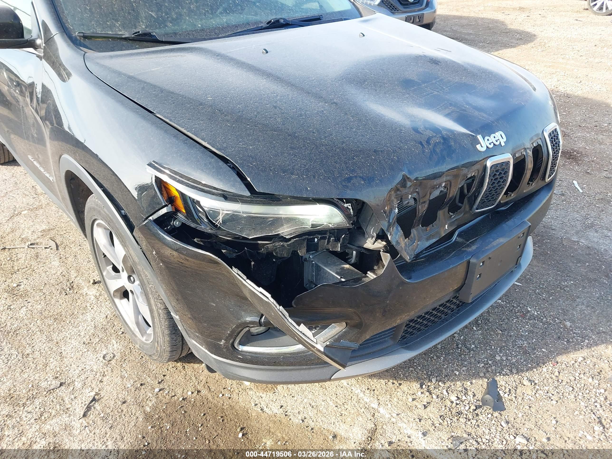JEEP CHEROKEE image 6