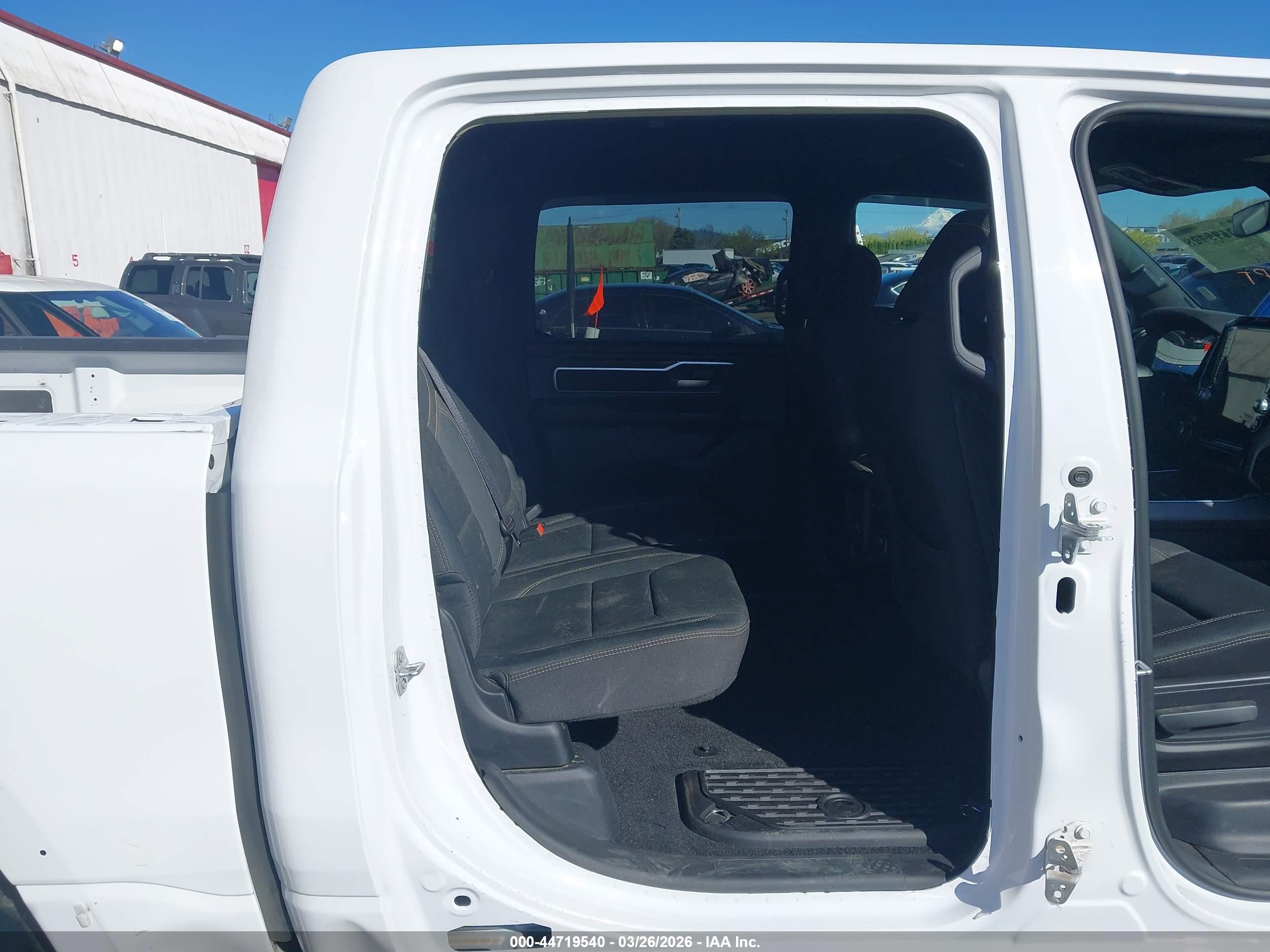 RAM 1500 image 8
