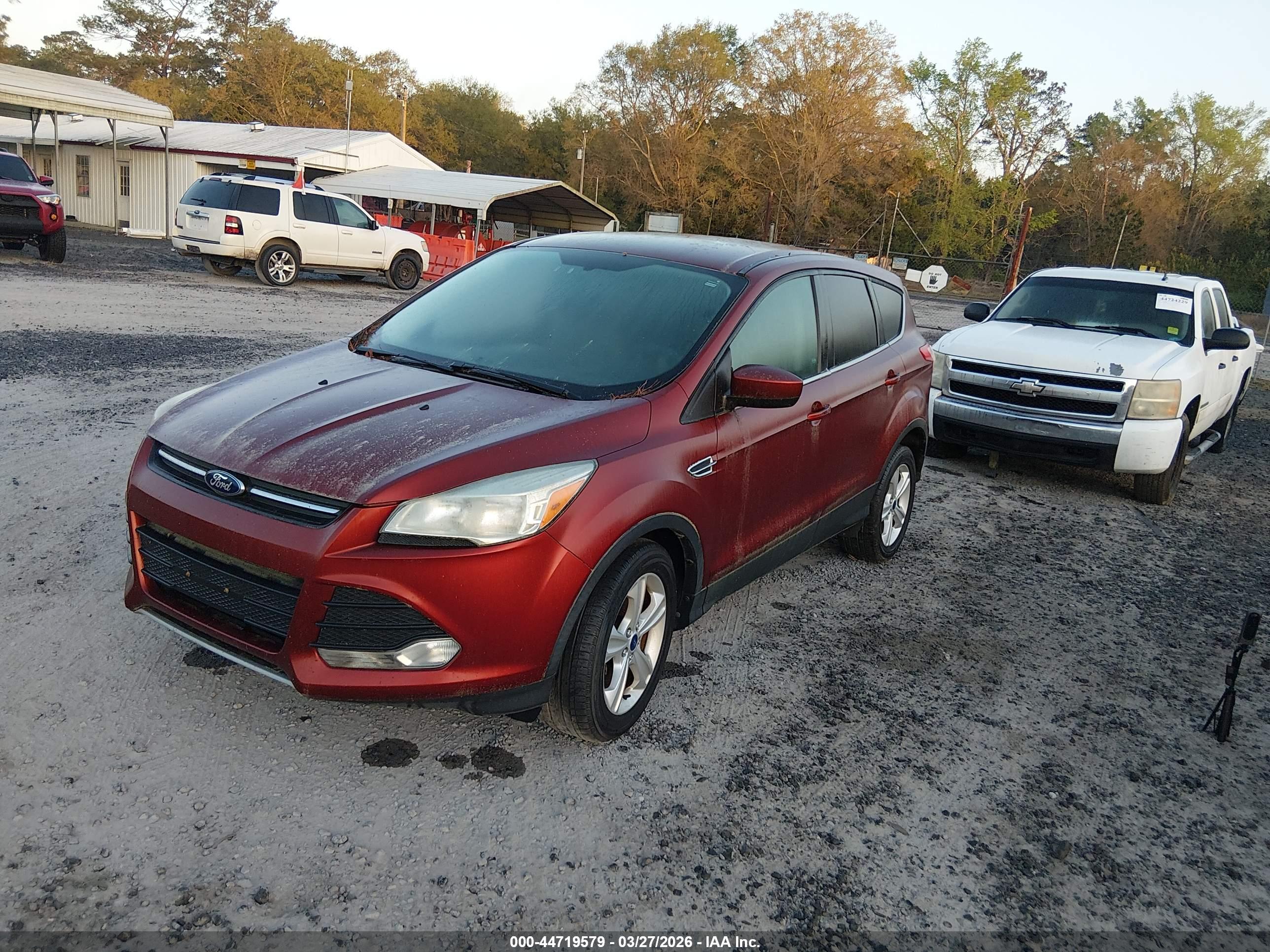 FORD ESCAPE image 2