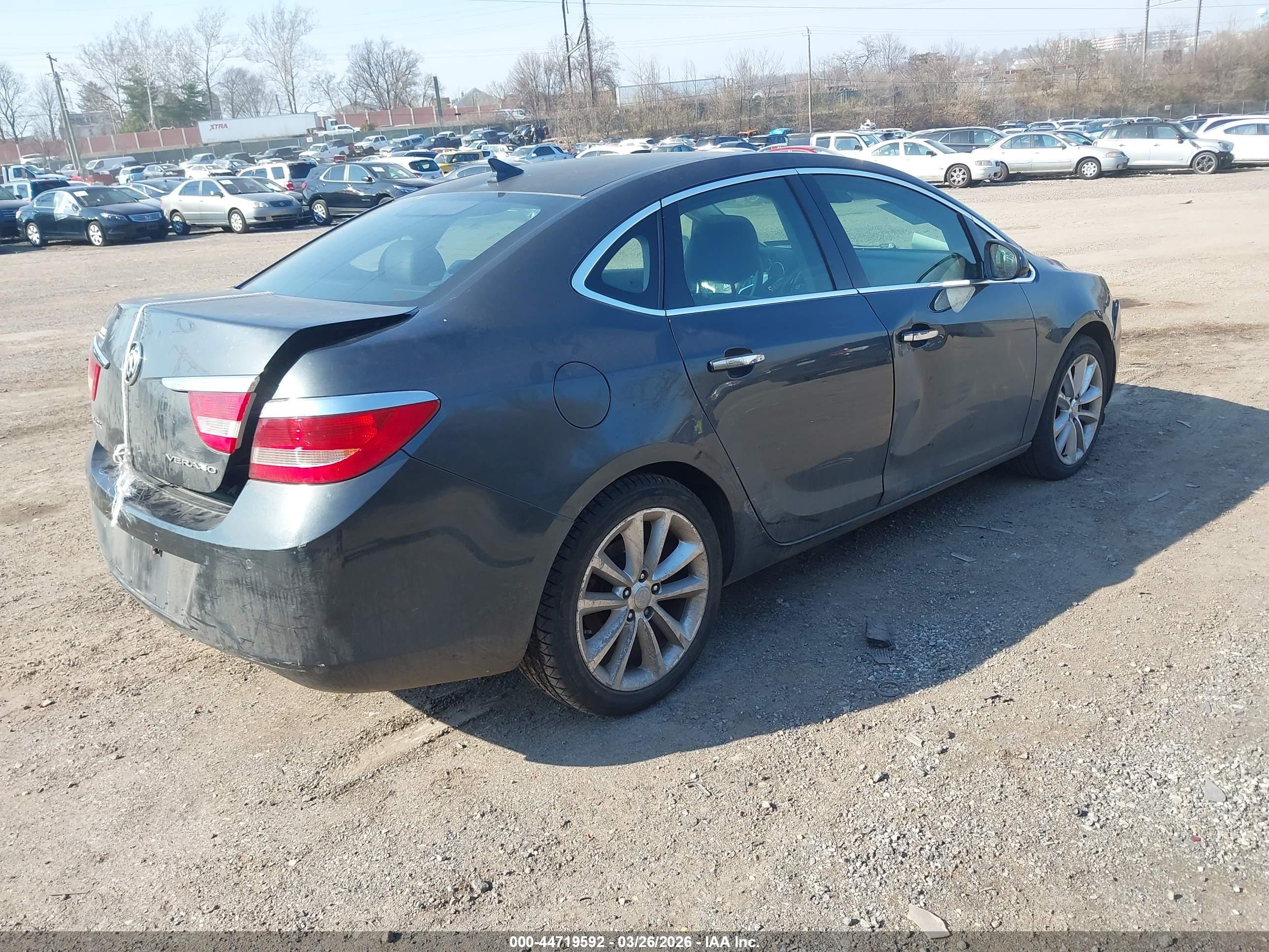 BUICK VERANO image 4