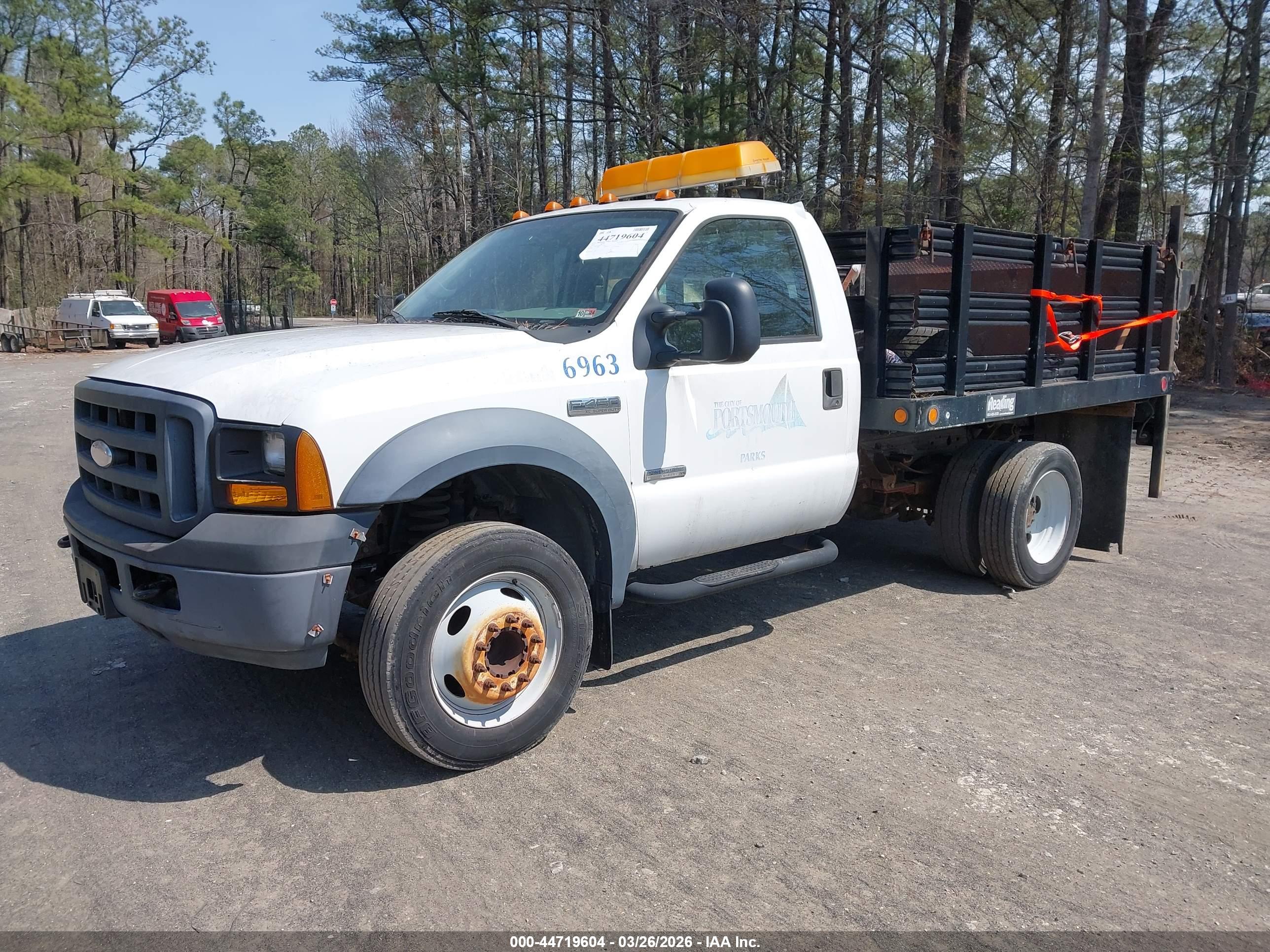 FORD F-450 image 2