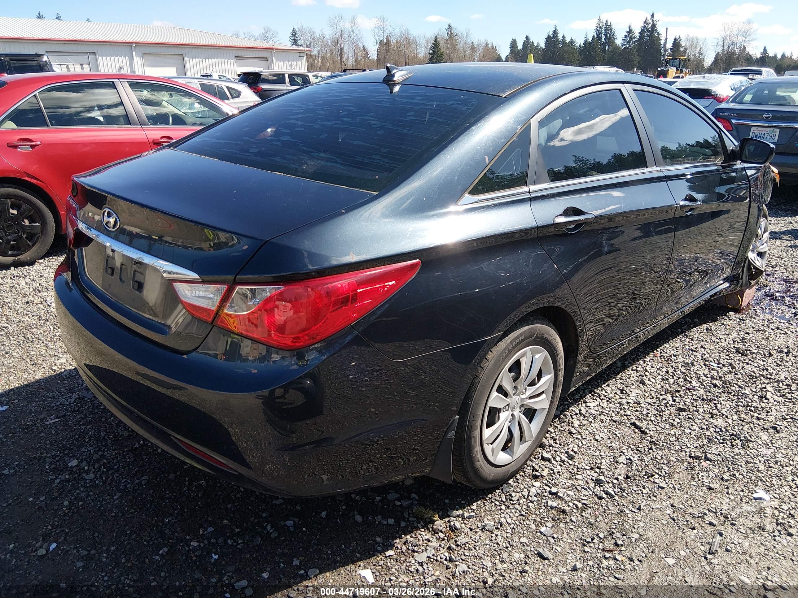 HYUNDAI SONATA image 4