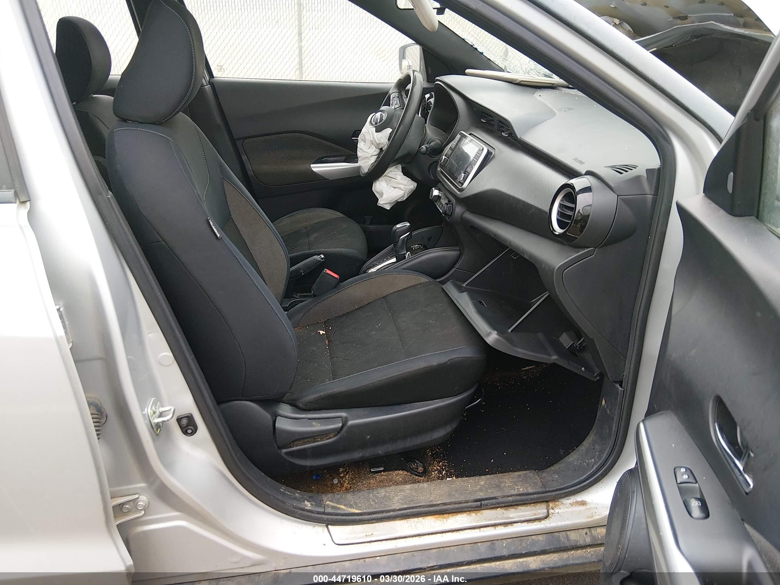 NISSAN KICKS image 5