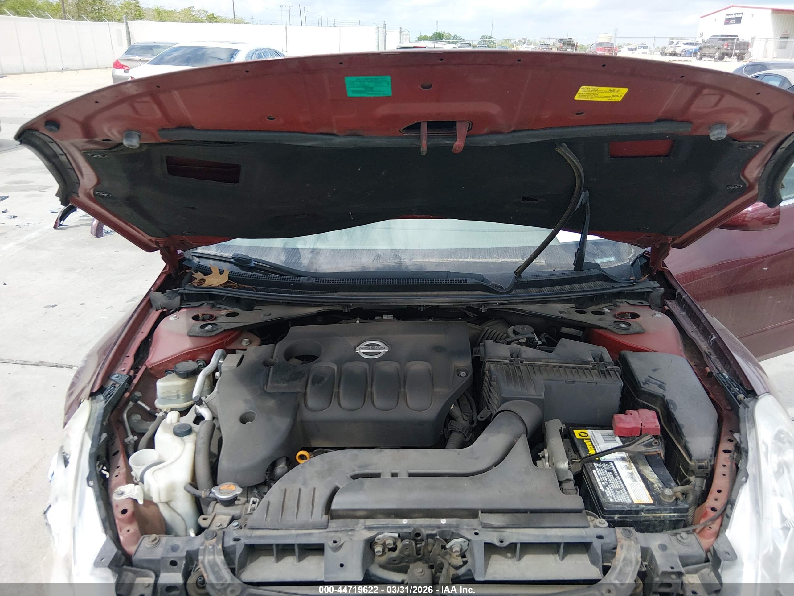 NISSAN ALTIMA image 10