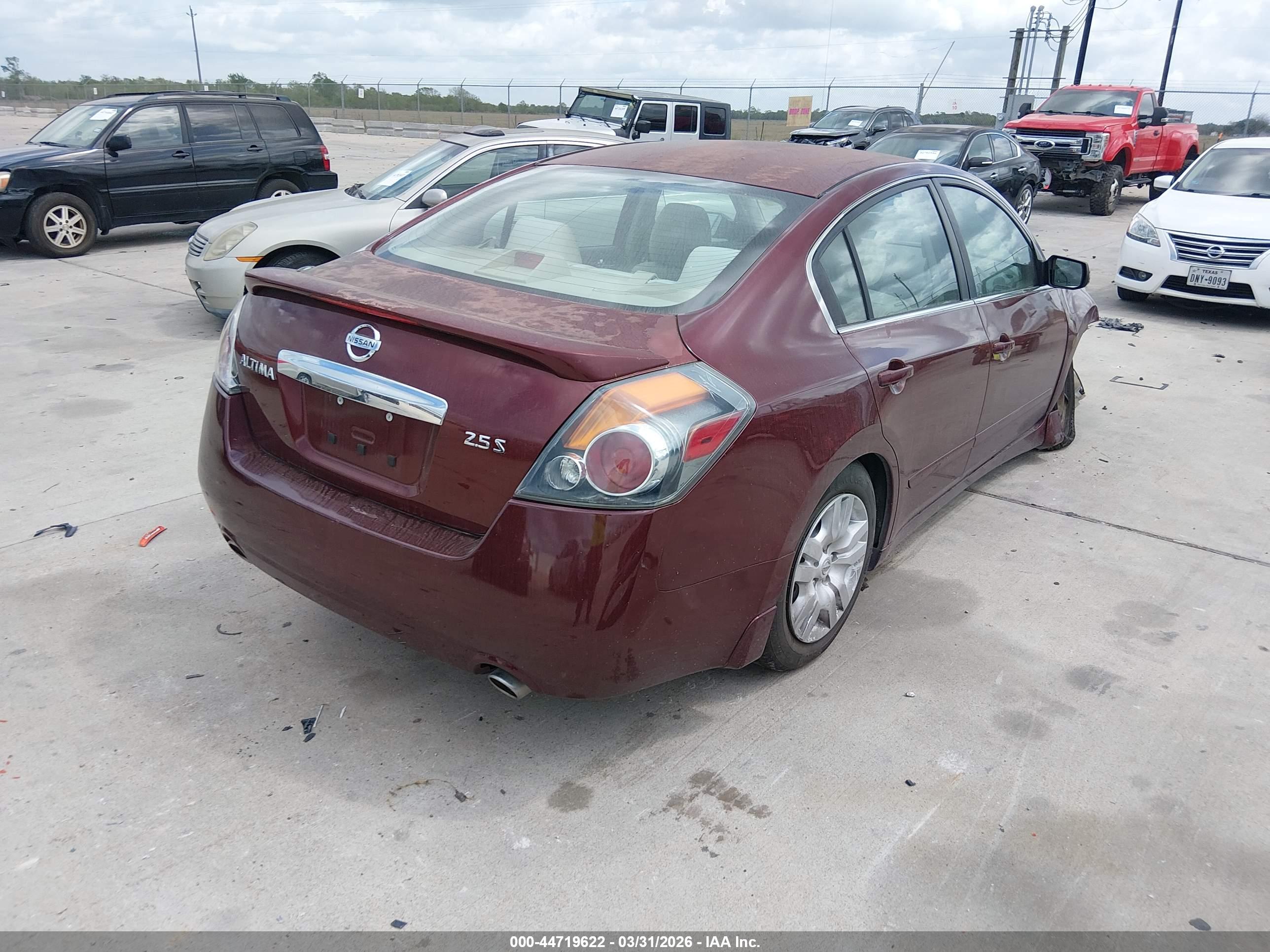 NISSAN ALTIMA image 4