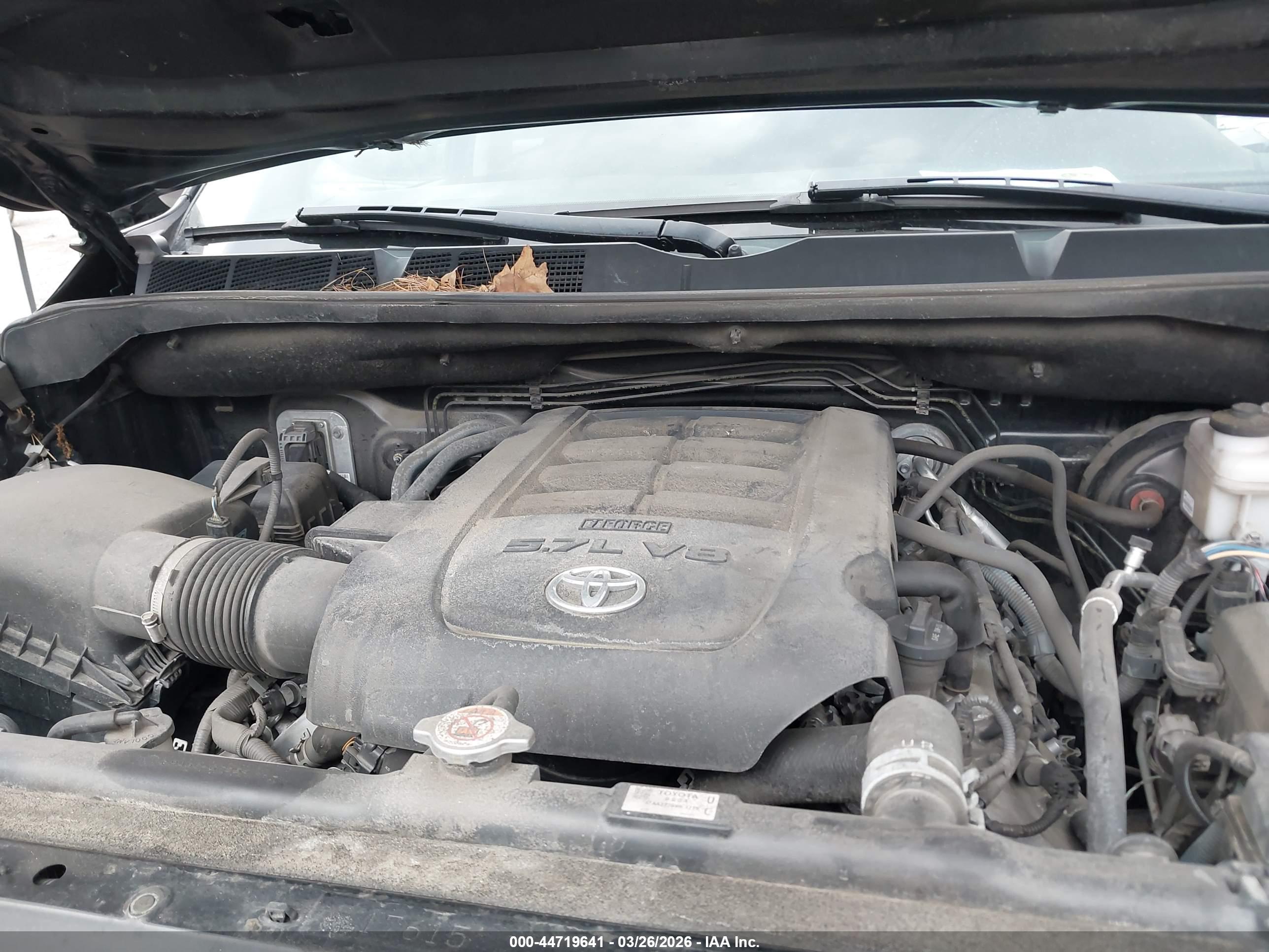 TOYOTA TUNDRA image 10