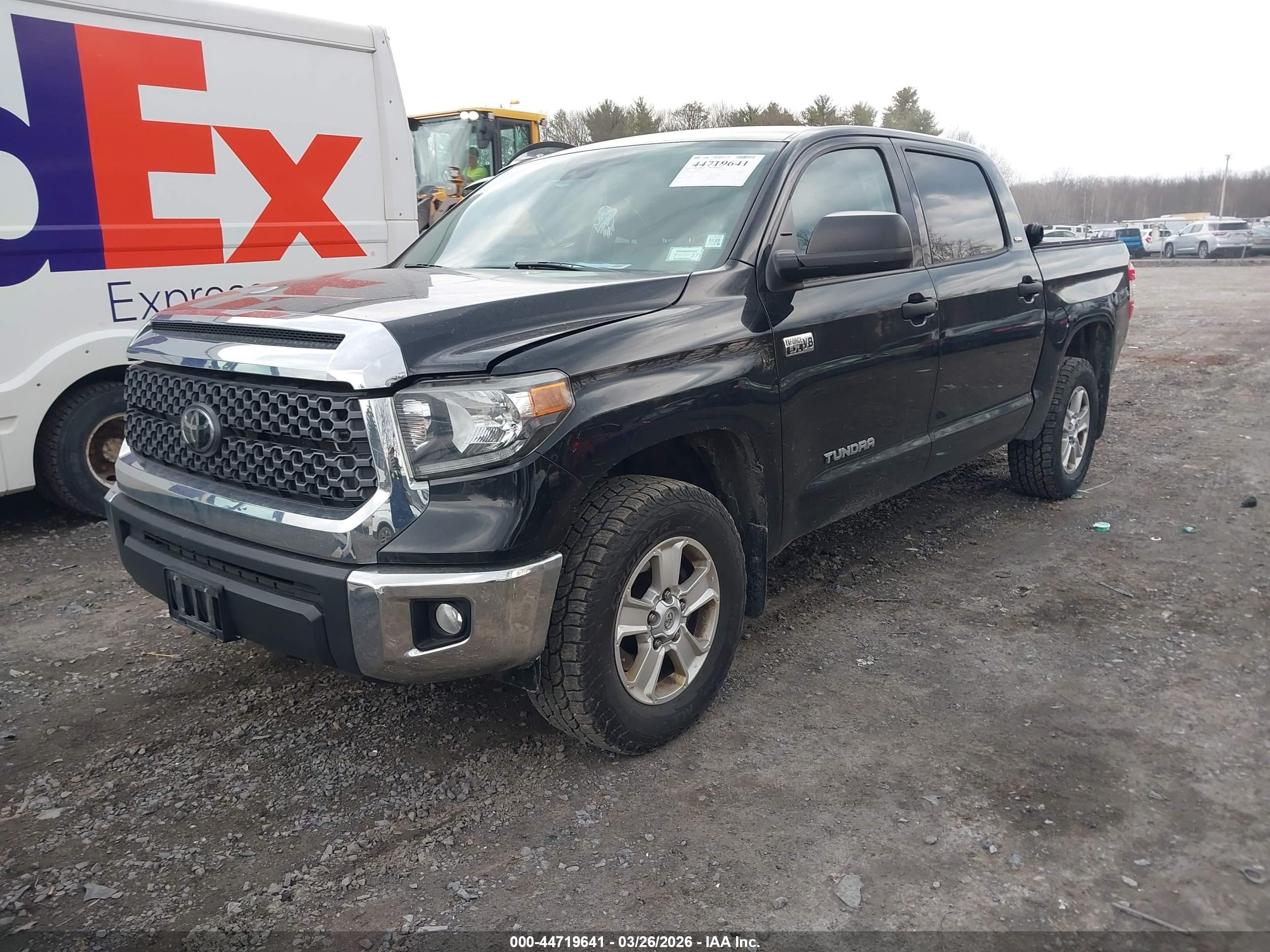 TOYOTA TUNDRA image 2