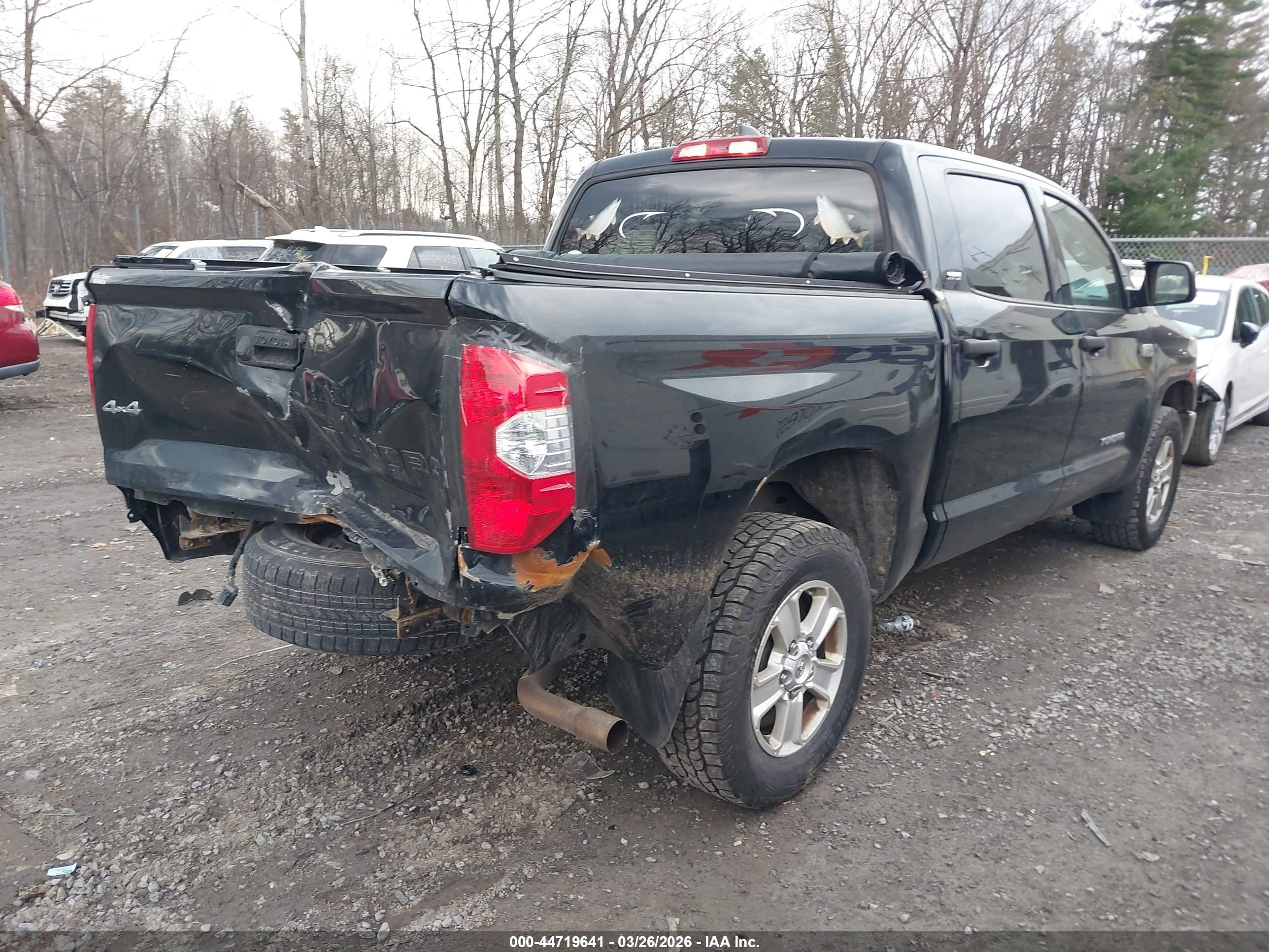 TOYOTA TUNDRA image 4