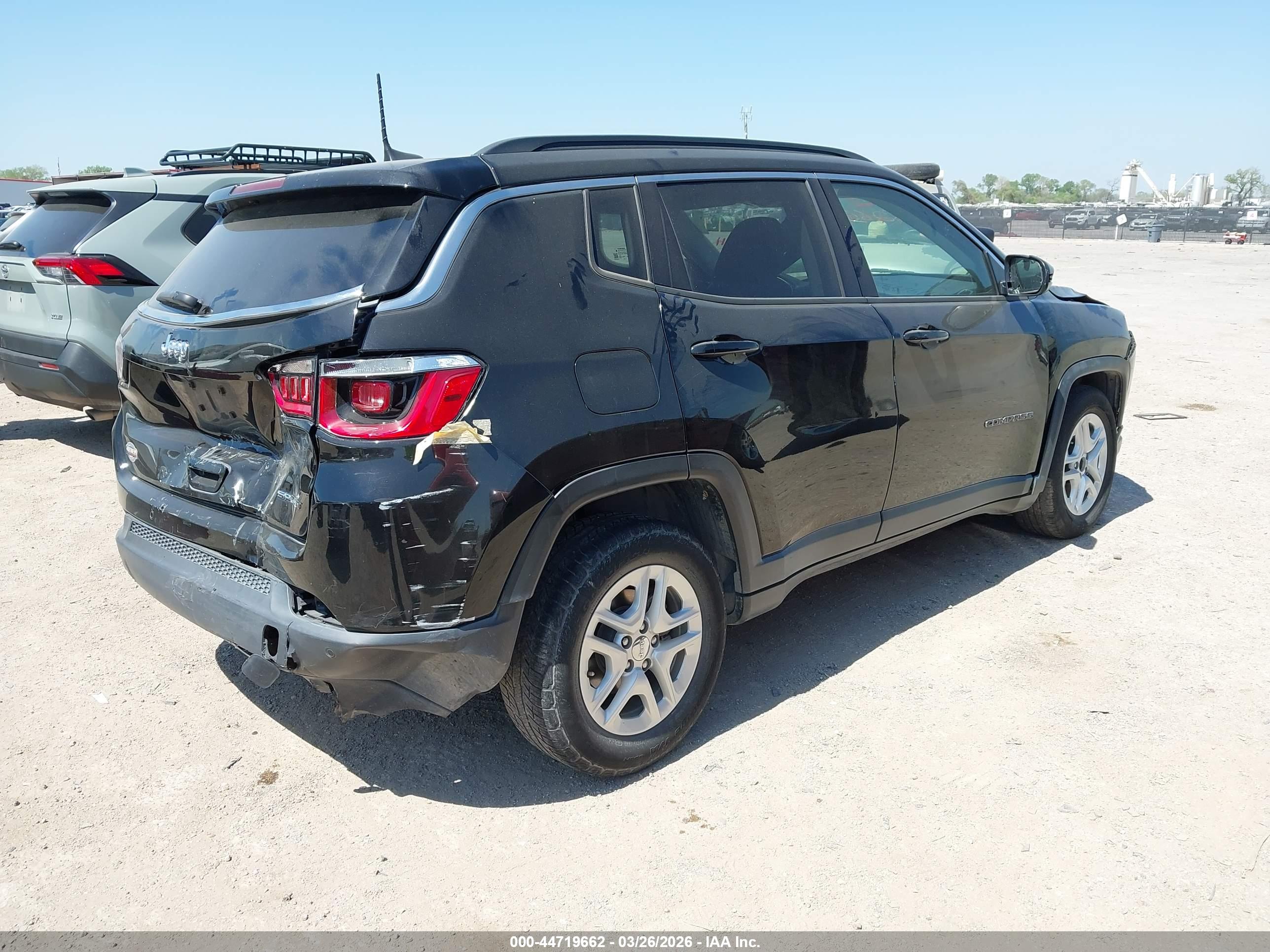 JEEP COMPASS image 4