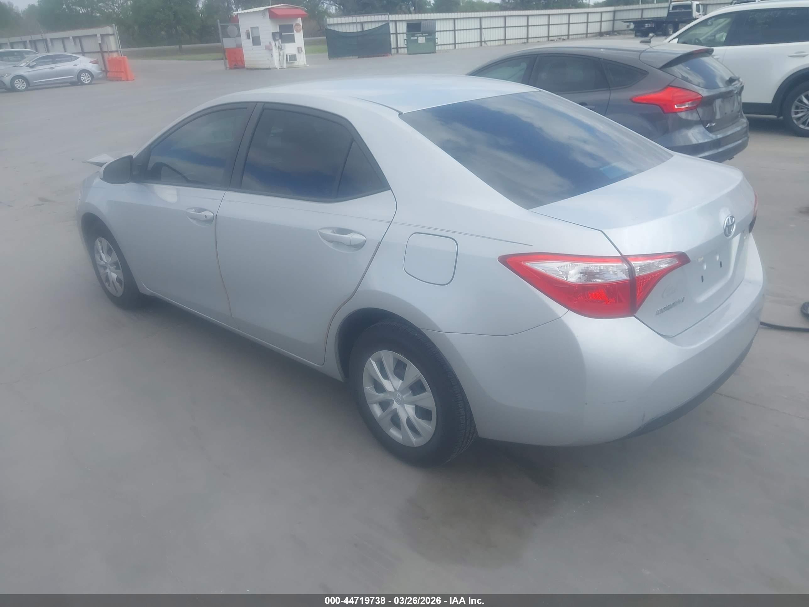 TOYOTA COROLLA image 3