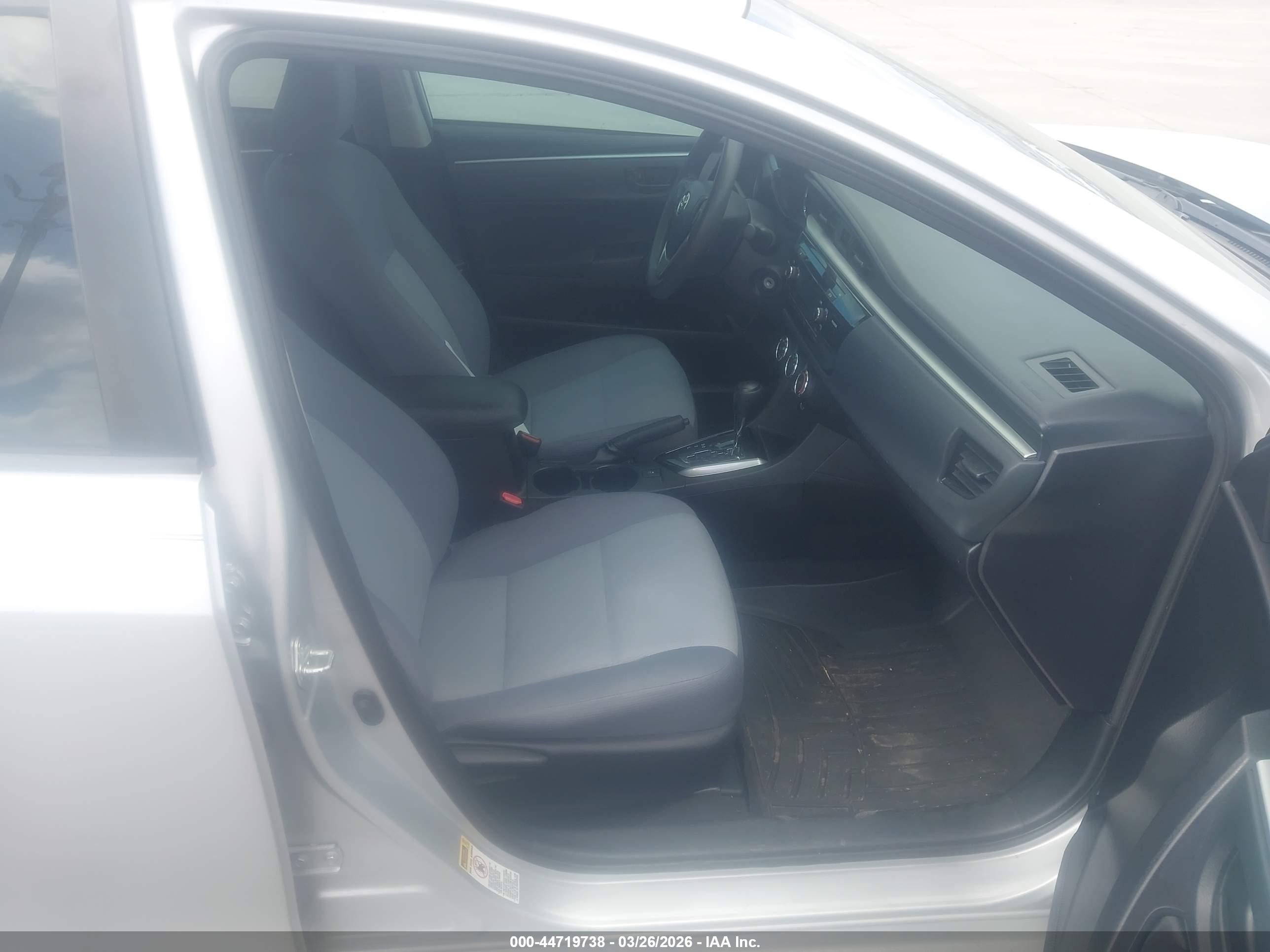 TOYOTA COROLLA image 5