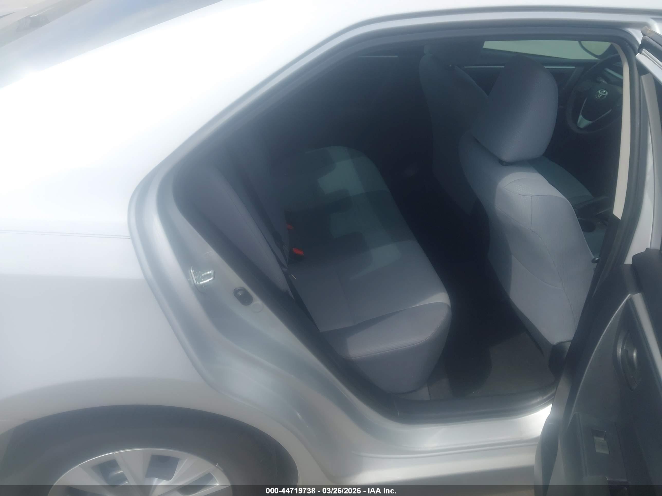 TOYOTA COROLLA image 8