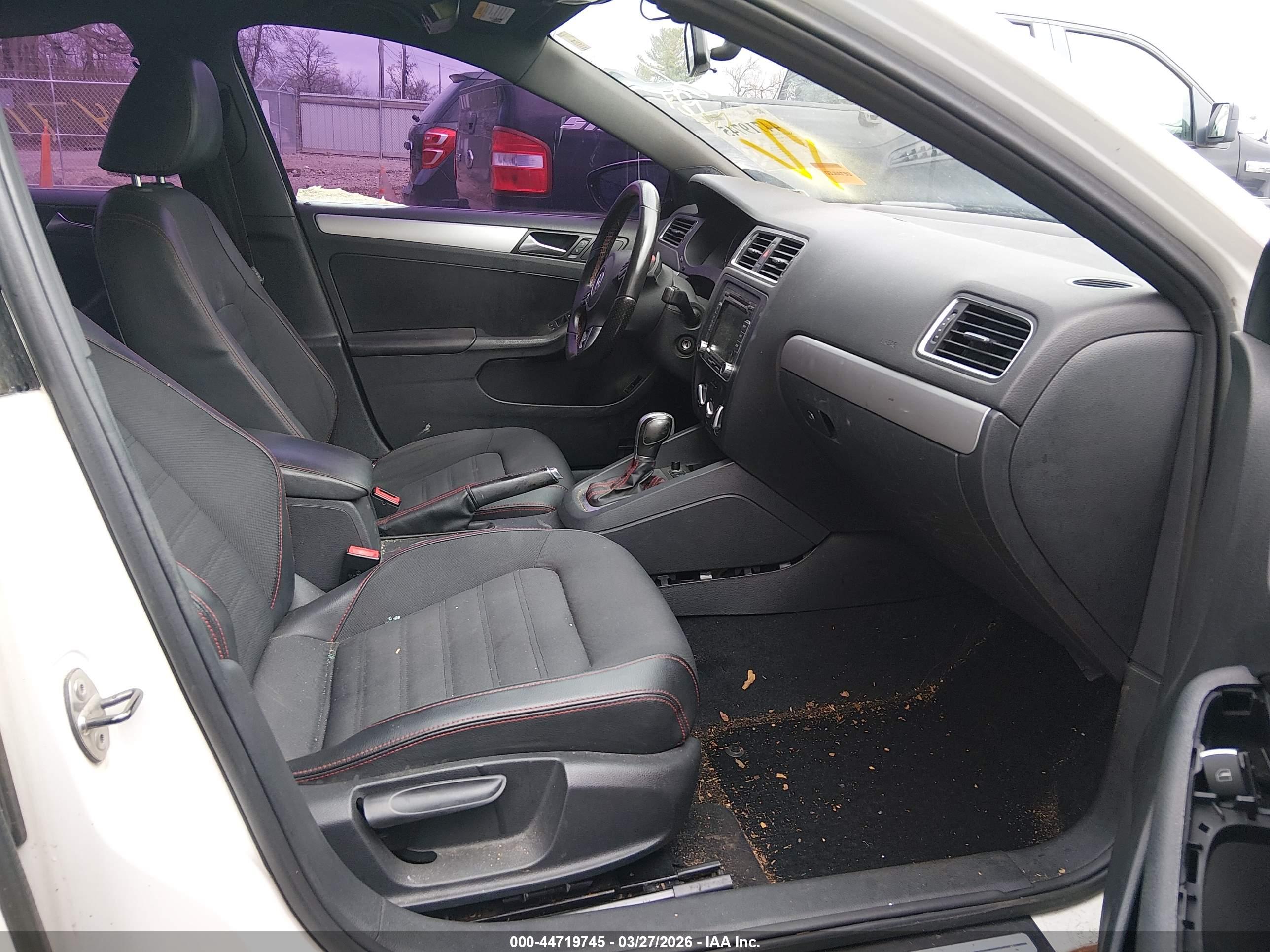 VOLKSWAGEN JETTA image 5