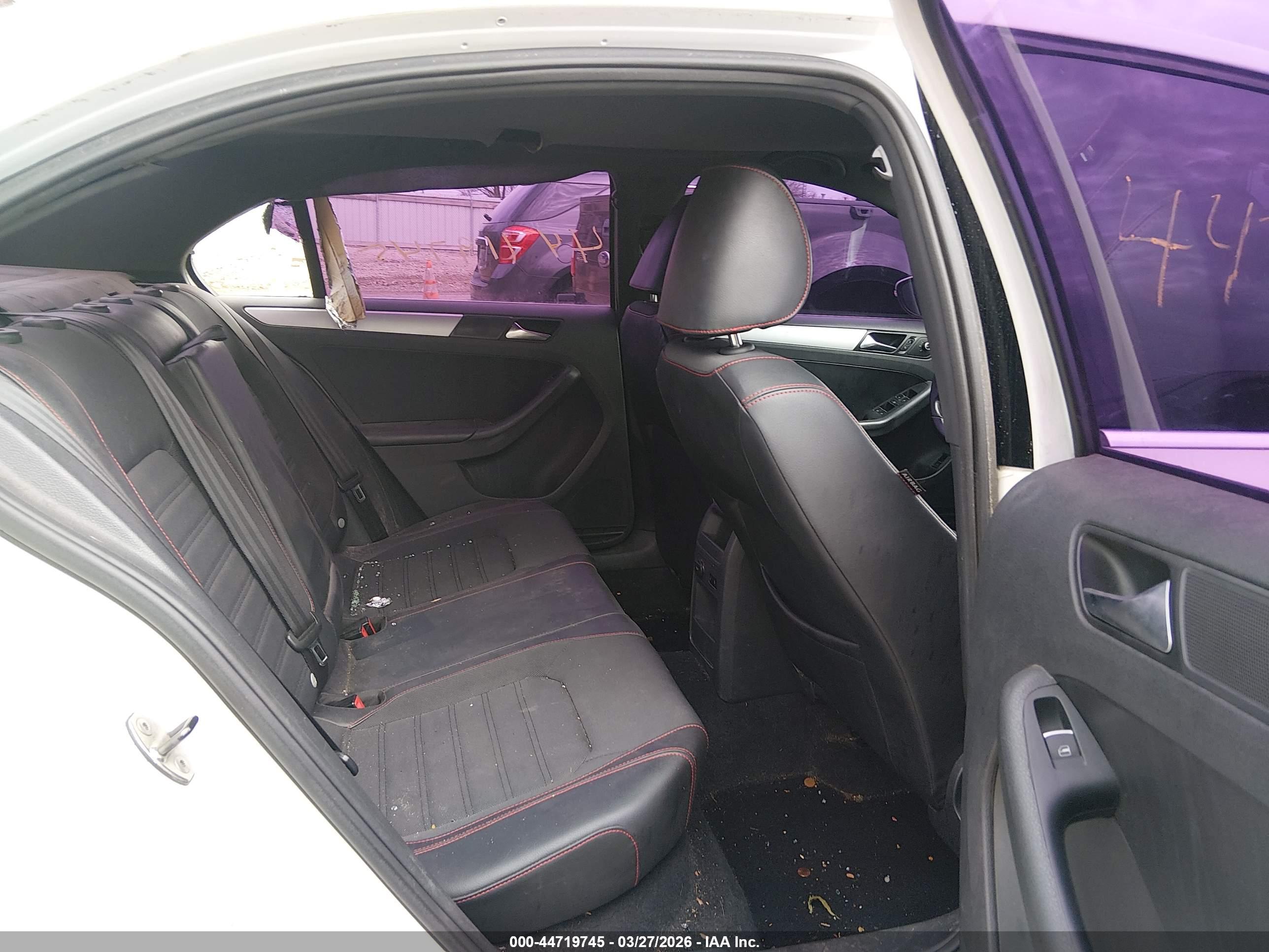 VOLKSWAGEN JETTA image 8