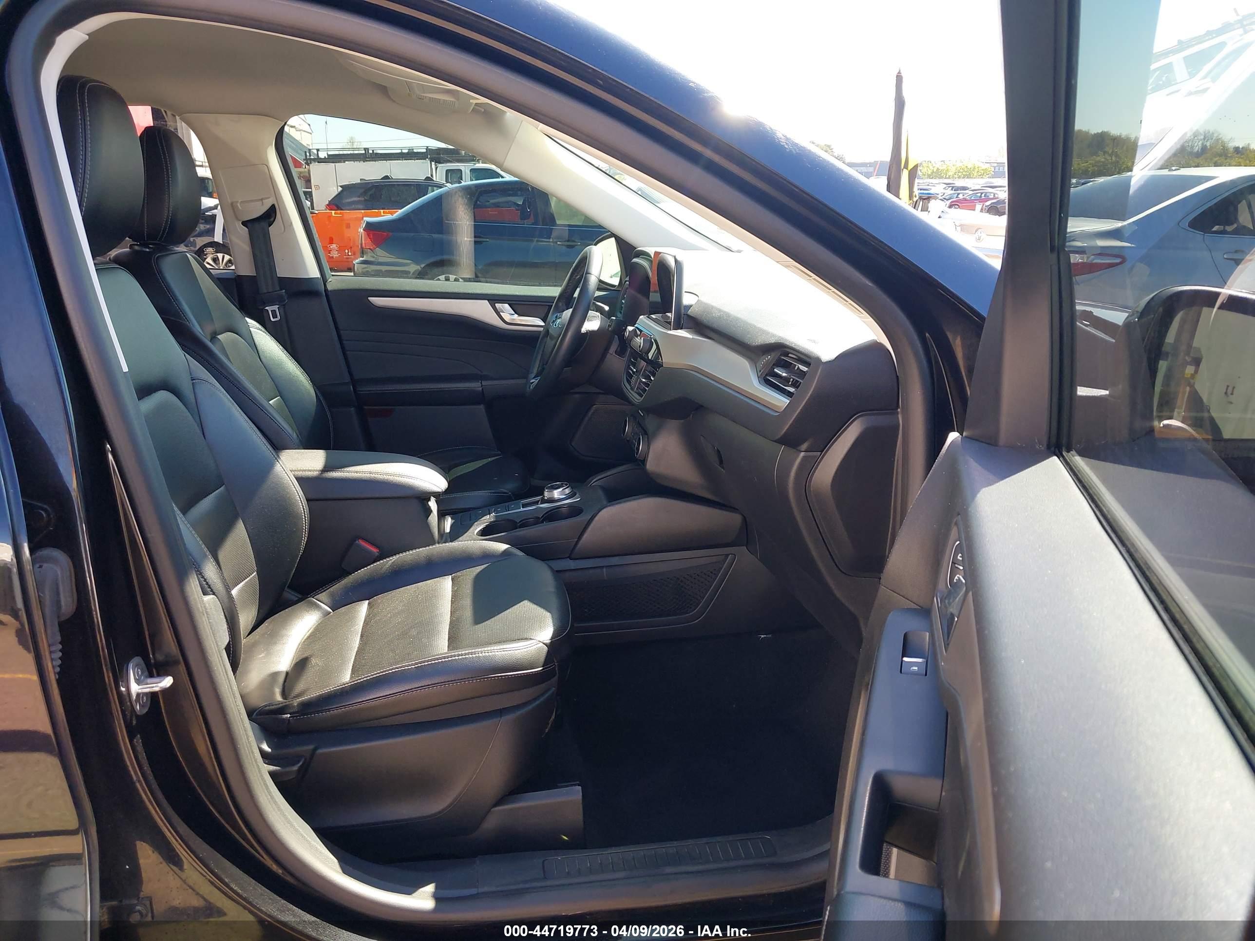 FORD ESCAPE image 5