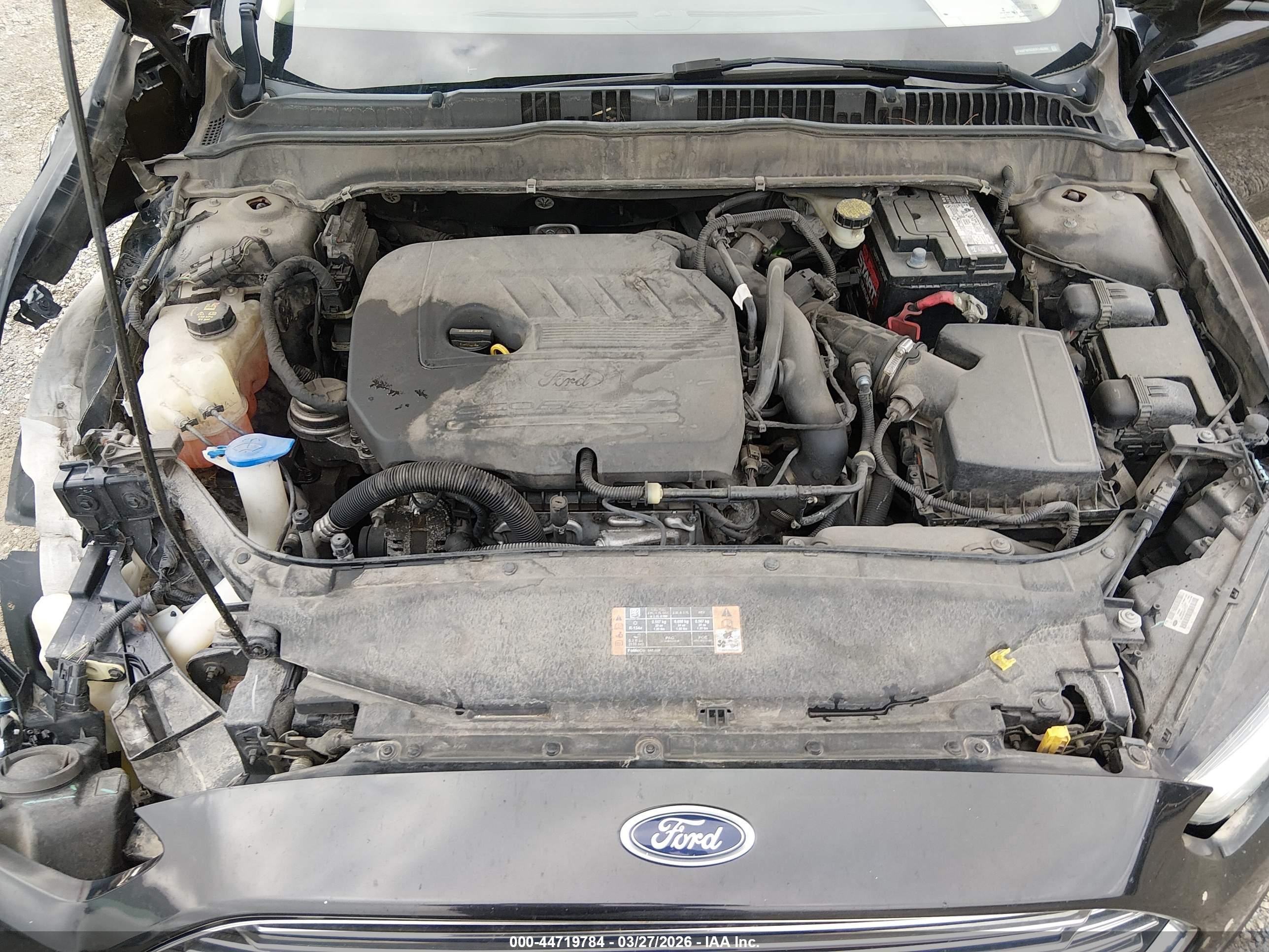 FORD FUSION image 10