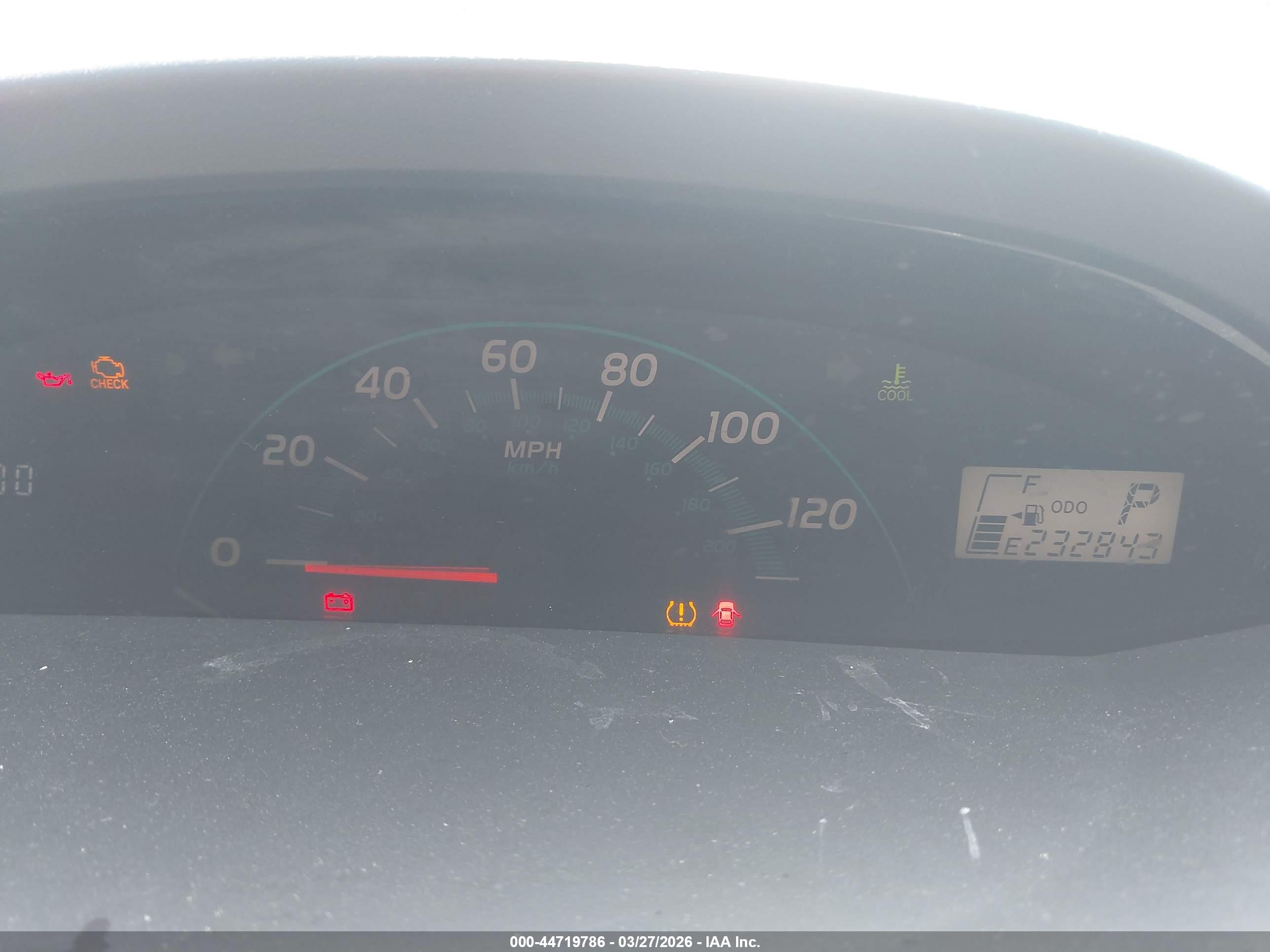 TOYOTA YARIS image 7