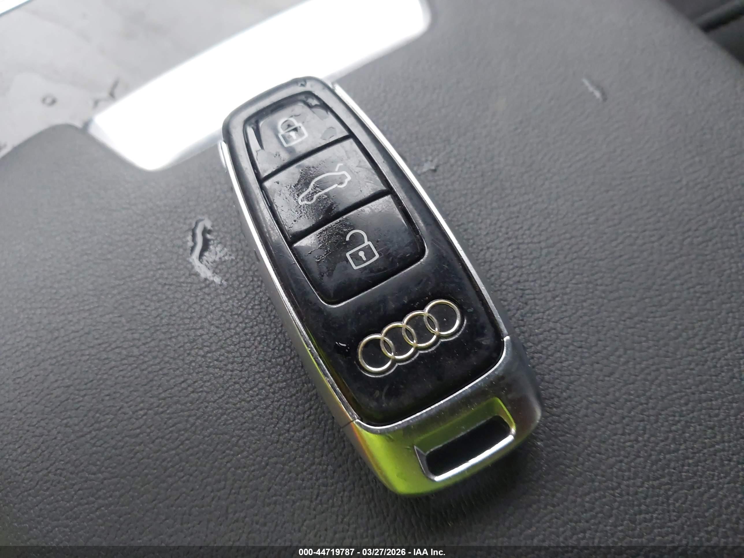 AUDI A6 image 11